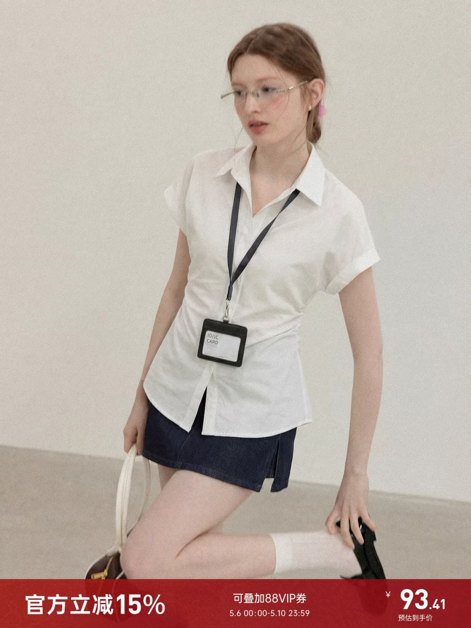 양성 이야기 프랑스식 화이트 POLO 칼라 반팔 여성 셔츠 2026 여름 출퇴근 허리 수축 슬림해 보이는 셔츠 상세 이미지 1