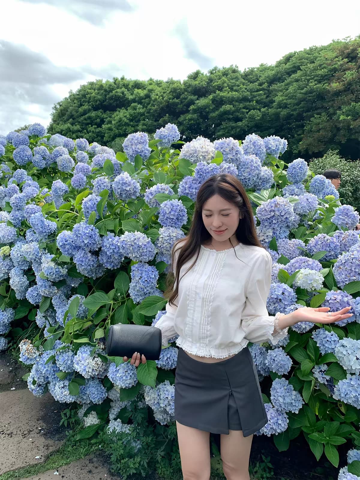 hhyii 치자 나무 향기로운 화이트 티 화이트 프랑스식 레이스 레이스 긴팔 여성 셔츠 디자인 센스 다용도 쇼트 스타일 작은 셔츠 이미지 3