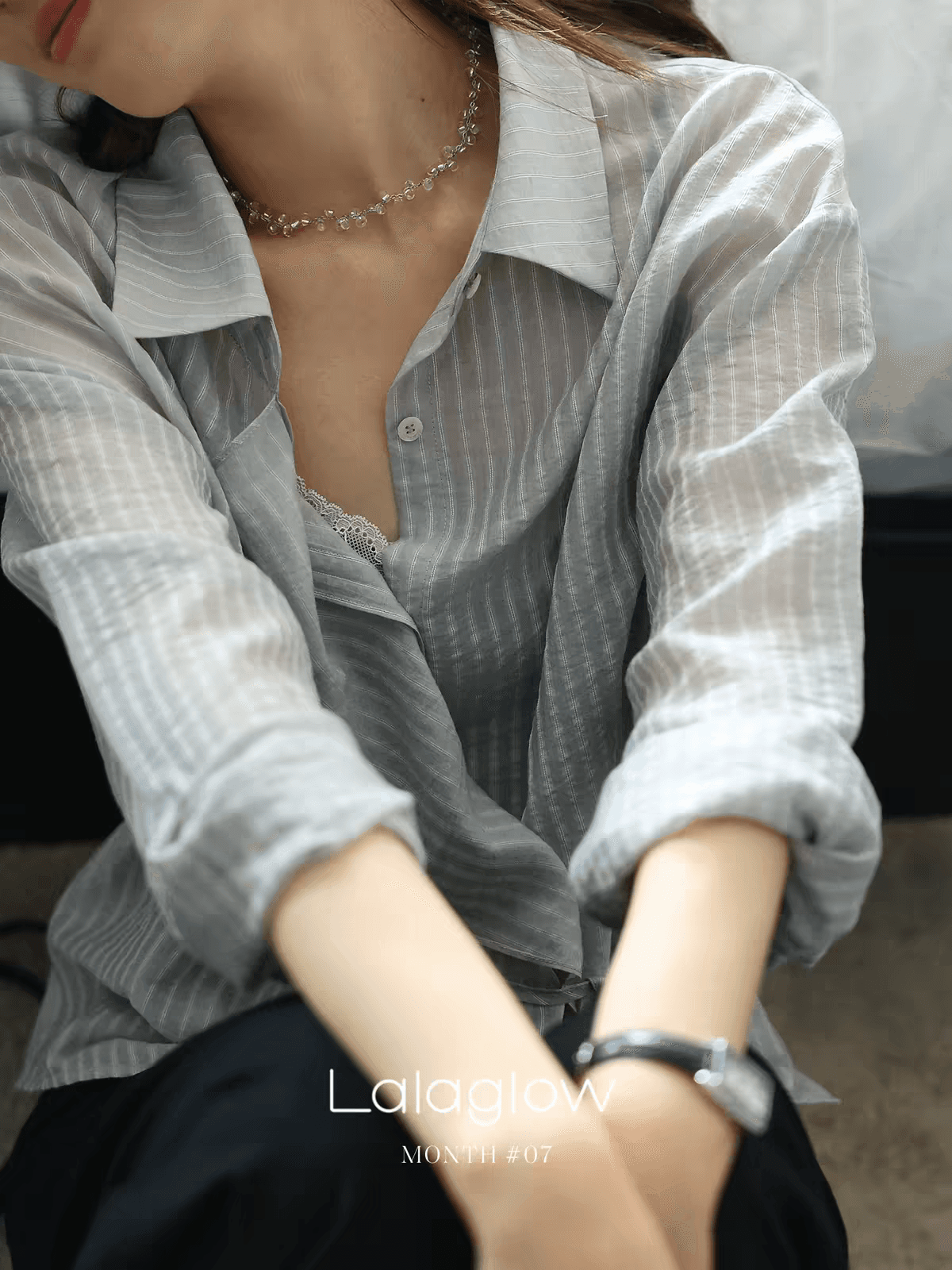 lalaglow 라이 경기 서울 한 부서 미니멀리즘 디자인 센스 느긋한 바람 허리 수축 슬림해 보이는 레이스업 긴팔 스트라이프 셔츠 상세 이미지 1
