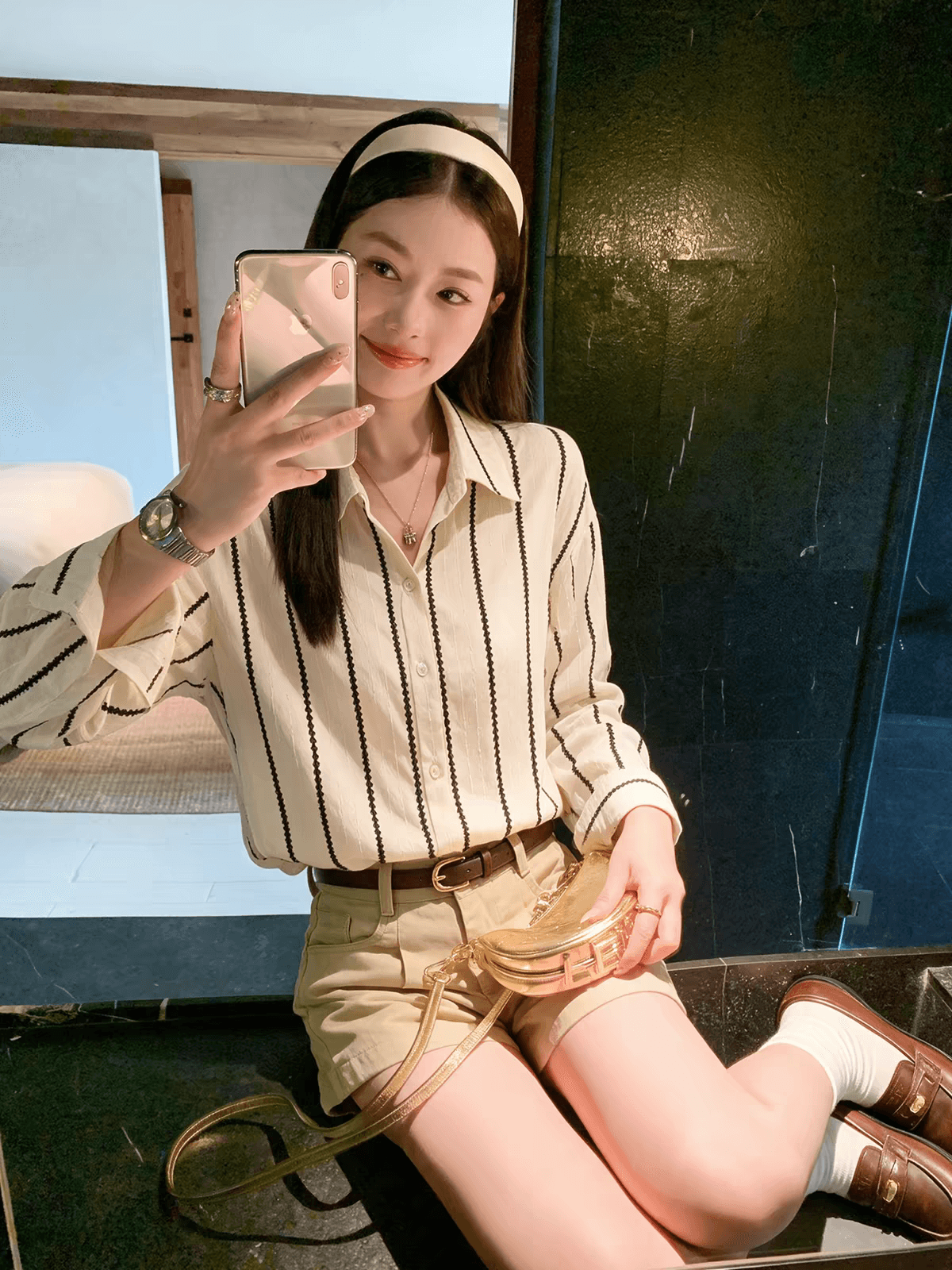 한 번 작은 짭짤한 프랑스식 레트로 스트라이프 긴팔 여성 셔츠 이른 가을 신제품 품격 고급 센스 출퇴근 폴로 칼라 셔츠 이미지 4