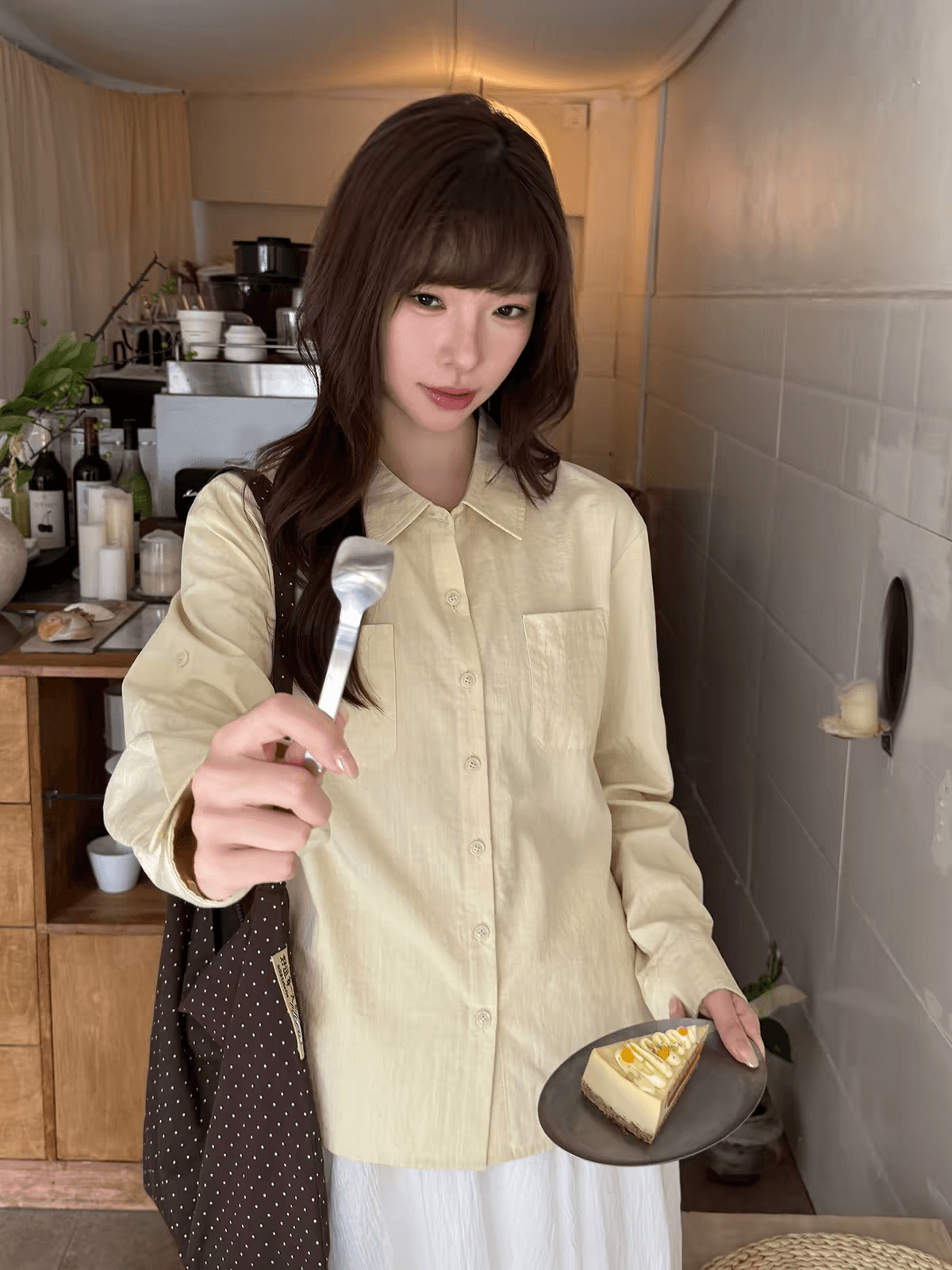 우유 토끼 행성 직접 만든 소매 袢 디자인 모방 마 센스 단색 스트랩 여성 셔츠 가을 곡선 밑단 긴팔 맨위 상세 이미지 2