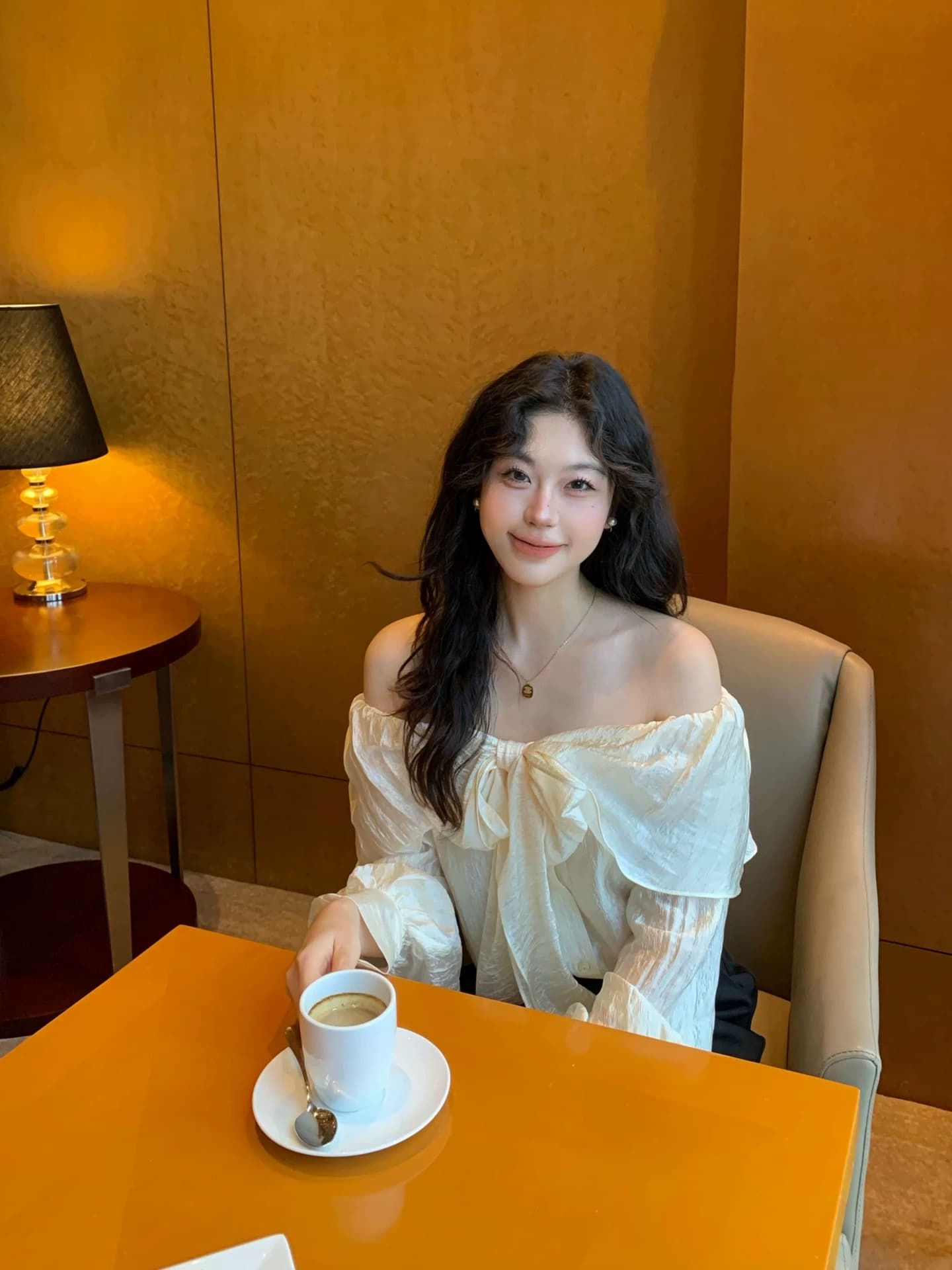 moby 파리 甜酒 둘 착용 아세트산 나비 매듭 폴로 칼라 프릴 셔츠 프랑스식 루즈핏 보트넥 맨위 이미지 2