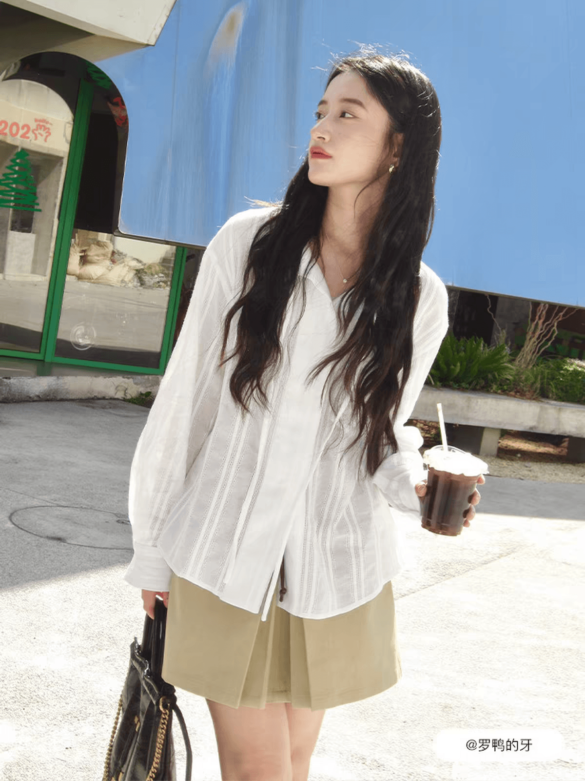 화이트 나무 그림자 질감 센스 여성 셔츠 2026 가을 새로운 고급 순면 레이스업 캐주얼 셔츠 맨위 상세 이미지 3