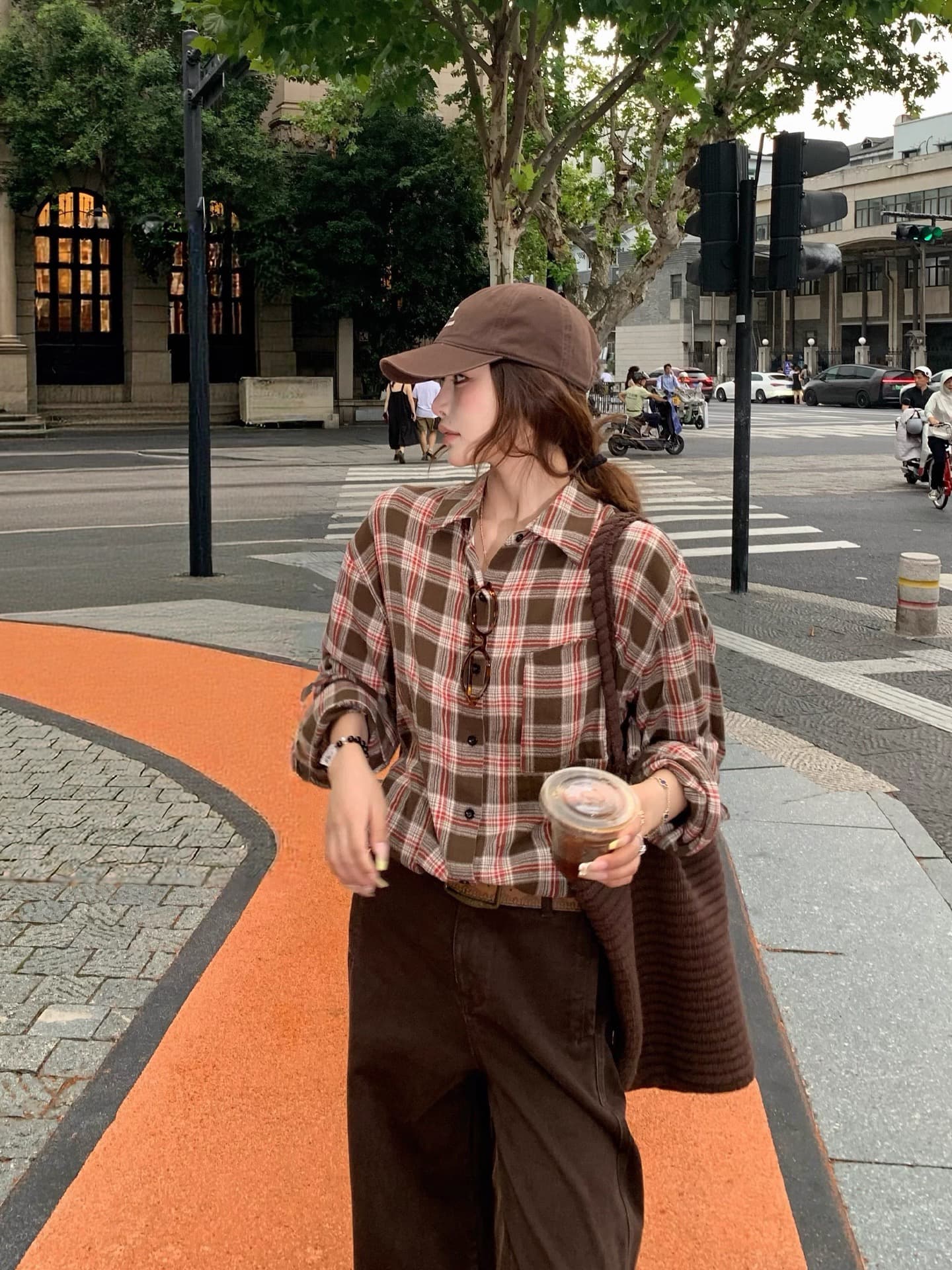 3mer 오. 오. 세 자매 브라운 체크무늬 여성 셔츠 가을 한 부서 레트로 폴로 칼라 루즈핏 체크무늬 긴팔 맨위 이미지 3