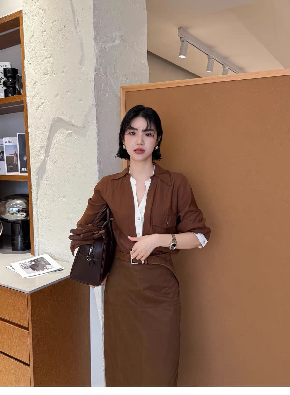 zeroyk 디자이너 섹션 빛 럭셔리 페이크 레이어드 싸움 브라운 여성 셔츠 고급 센스 루즈핏 다용도 출퇴근 셔츠 이미지 2