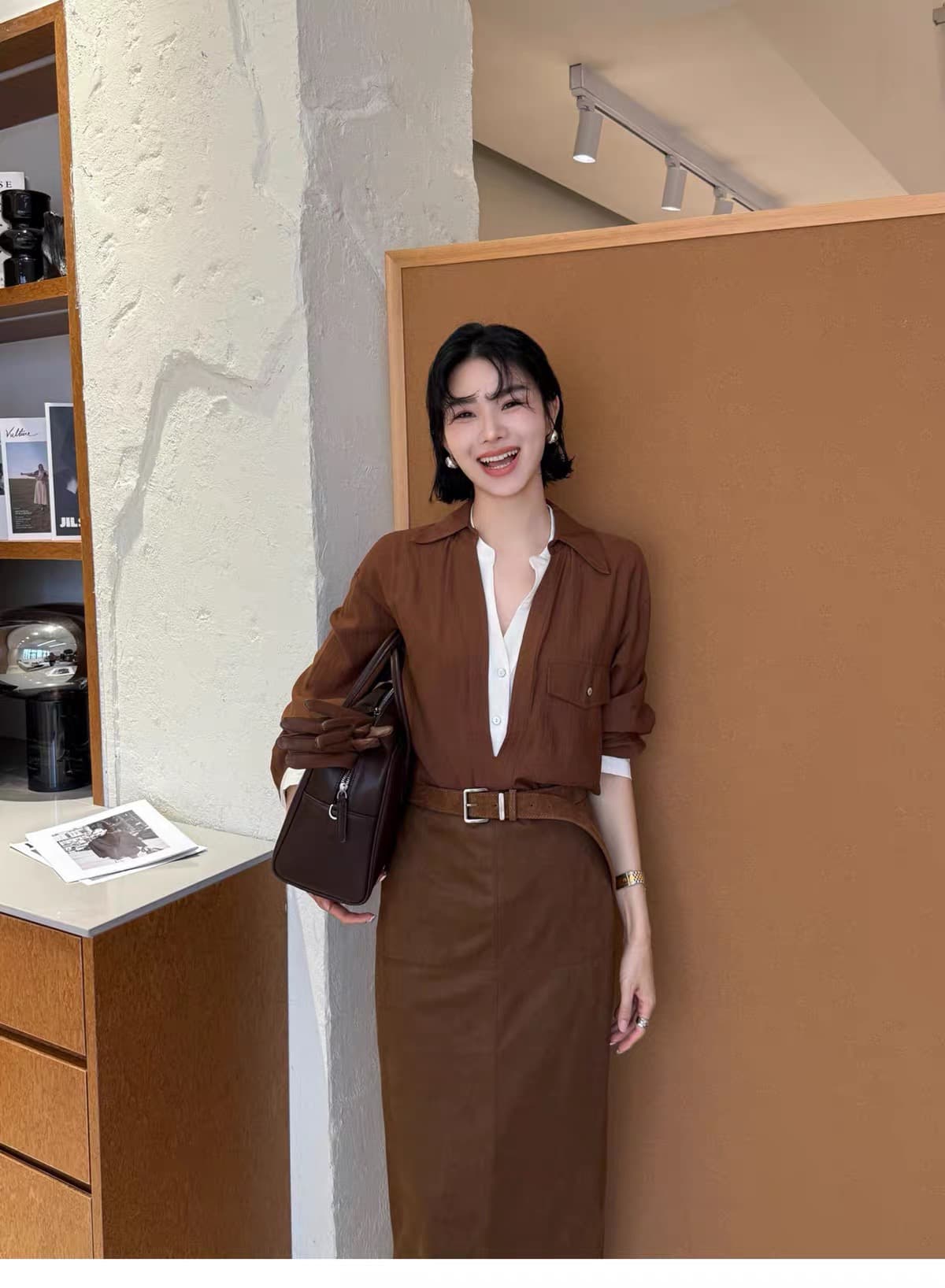 zeroyk 디자이너 섹션 빛 럭셔리 페이크 레이어드 싸움 브라운 여성 셔츠 고급 센스 루즈핏 다용도 출퇴근 셔츠 상세 이미지 2