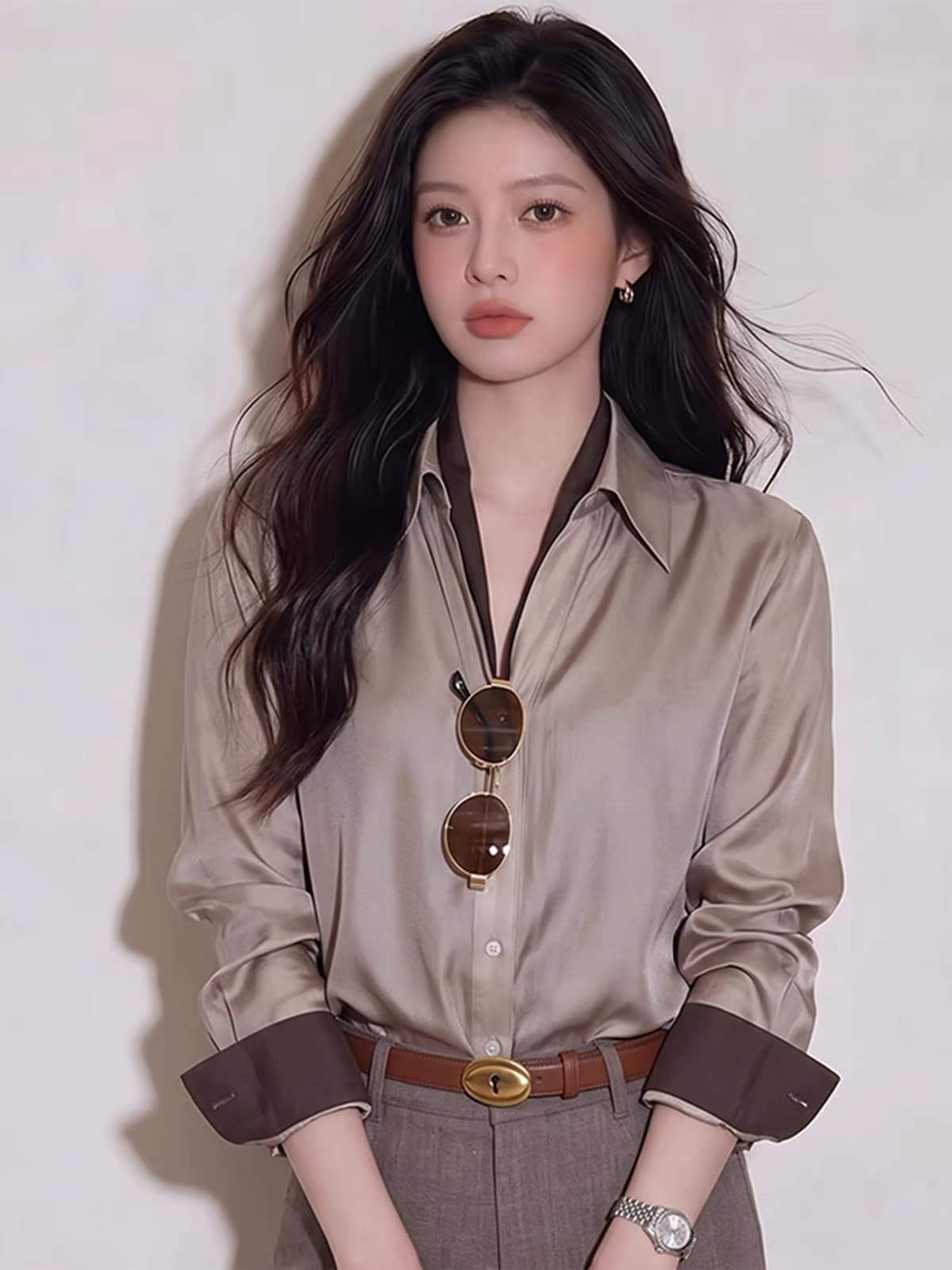 품격 밀크 티 브라운 페이크 레이어드 디자인 센스 긴팔 여성 셔츠 가을 분위기 센스 외국 가스 출퇴근 착용 잡아라. 의류 상세 이미지 1