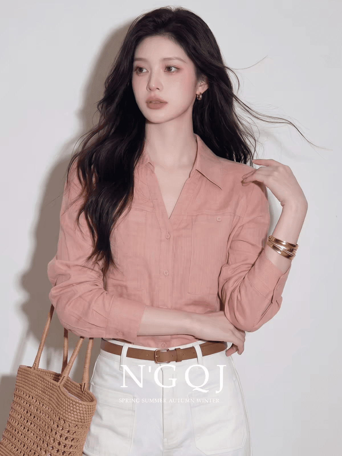 2026 이른 가을 아름다운 출퇴근 일상 착용 가져 가라. 프랑스식 높음 지혜 센스 다용도 셔츠 디자인 센스 품격 여성 맨위 상세 이미지 1