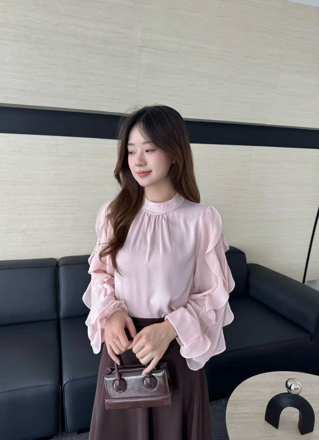 유럽 상품 고급 맞춤 프랑스식 부드러운 긴팔 맨위 여성 2026 가을 새로운 관대 한 프릴 다용도 셔츠 상세 이미지 2