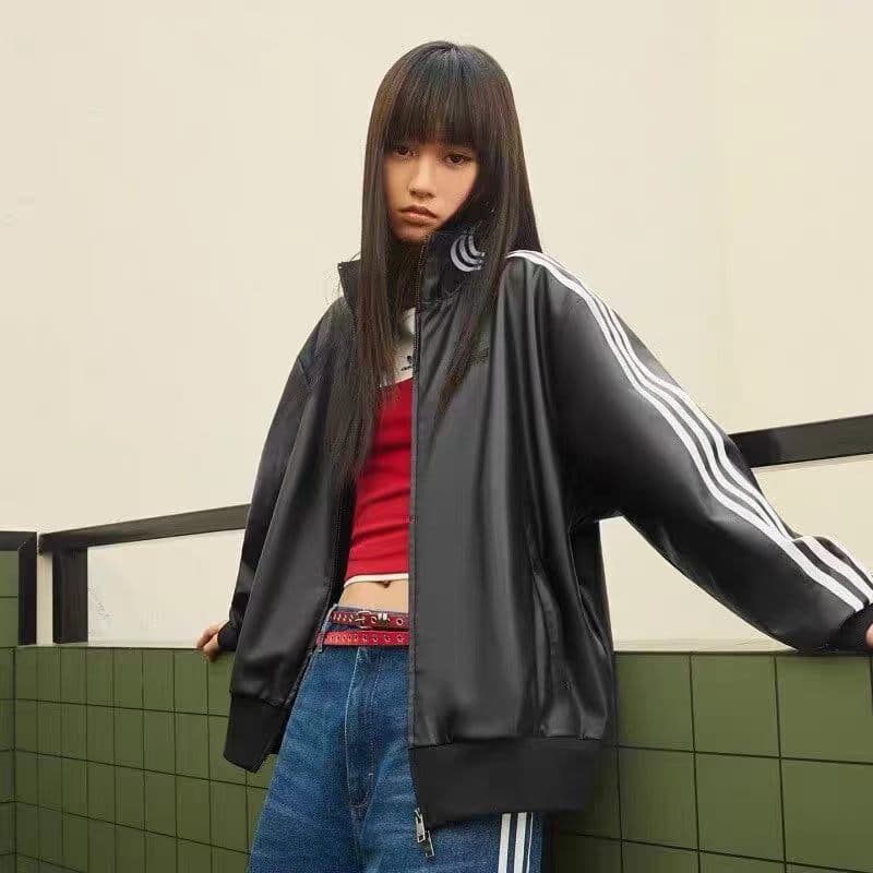 2026 가을 커플 섹션 패션 트렌드 캐주얼 레트로 운동 루즈핏 모조 가죽 재킷 재킷 이미지 2