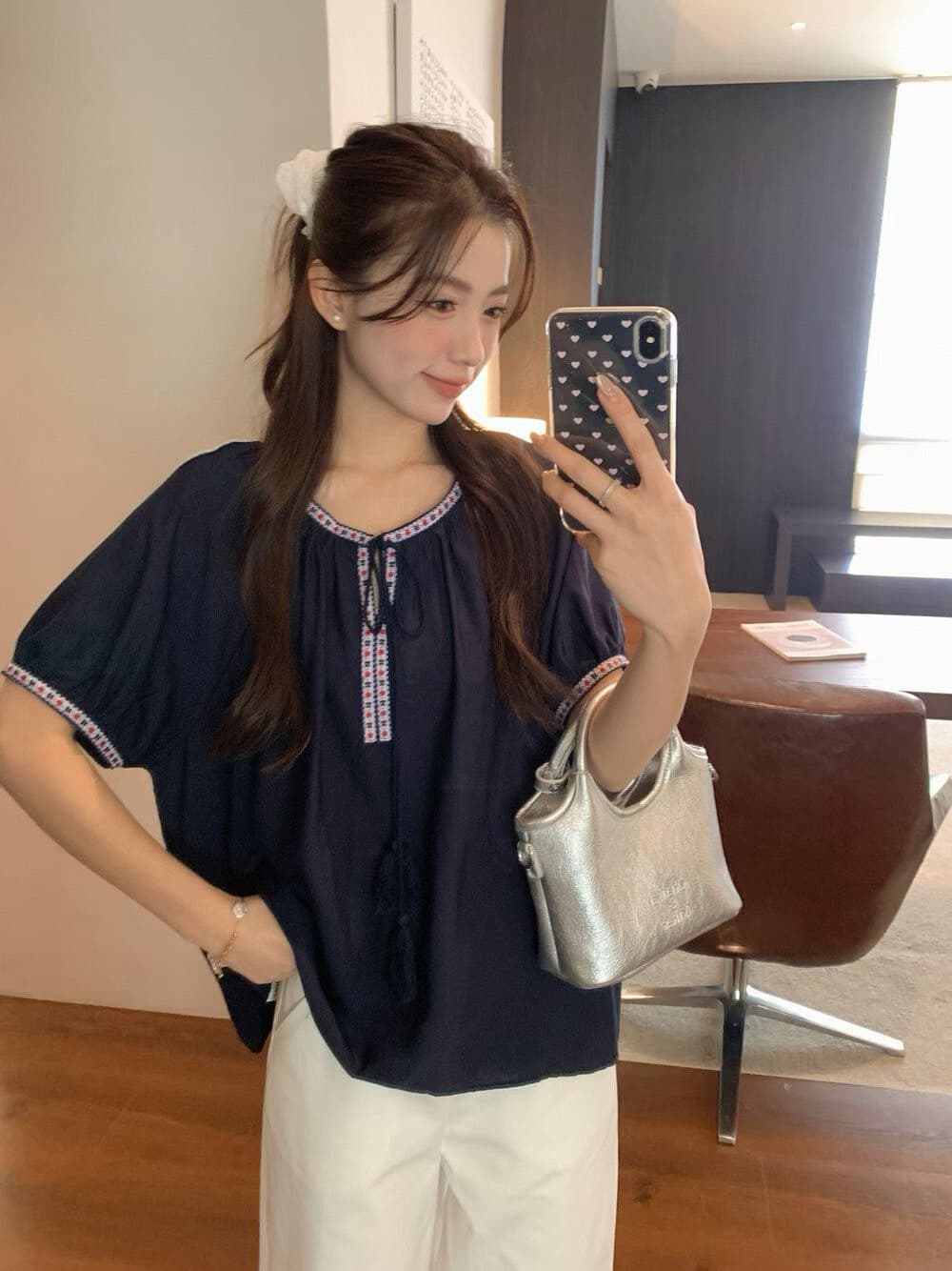 한국 민족 스타일 자수 자카드 레이스업 디자인 센스 반팔 여름 문예 레트로 루즈핏 슬림해 보이는 맨위 여성 셔츠 상세 이미지 4