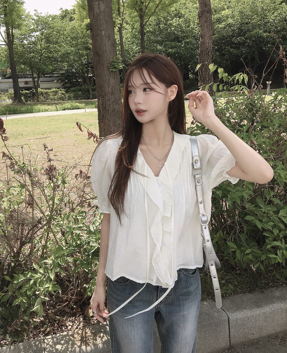 여름 프랑스식 달콤함 낭만주의 연령 감소 프릴 물결무늬 칼라 플리츠 레이스업 마이크로 ~을 통해 이중층 반팔 여성 셔츠 상세 이미지 13