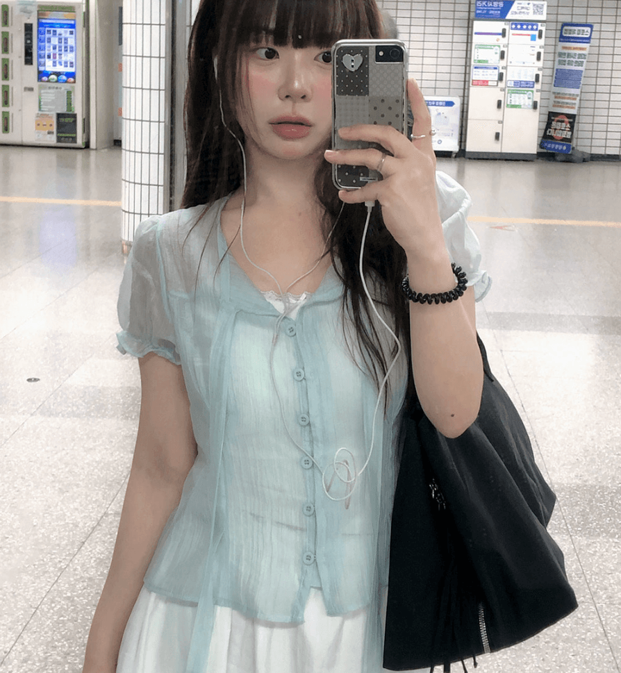 프랑스식 품격 반팔 여성 셔츠 여름 새로운 슬림해 보이는 디자인 센스 스트랩 거품 소매 V넥 맨위 상세 이미지 7