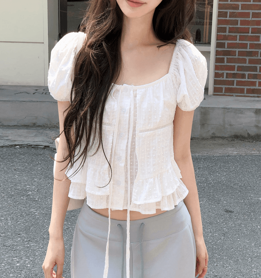 여름 한국 스타일 페이크 레이어드 질감 센스 프릴 밑단 거품 소매 레이스 업 셔츠 광장 칼라 슬림해 보이는 맨위 여성 상세 이미지 9