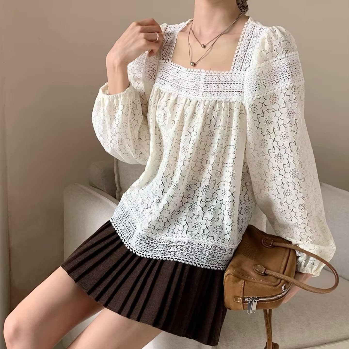 가을 패션 무거운 작업 홀로우 아웃 꽃 자수 패치워크 레이스 광장 칼라 연령 감소 귀여운 인형 셔츠 긴팔 셔츠 여성 이미지 4