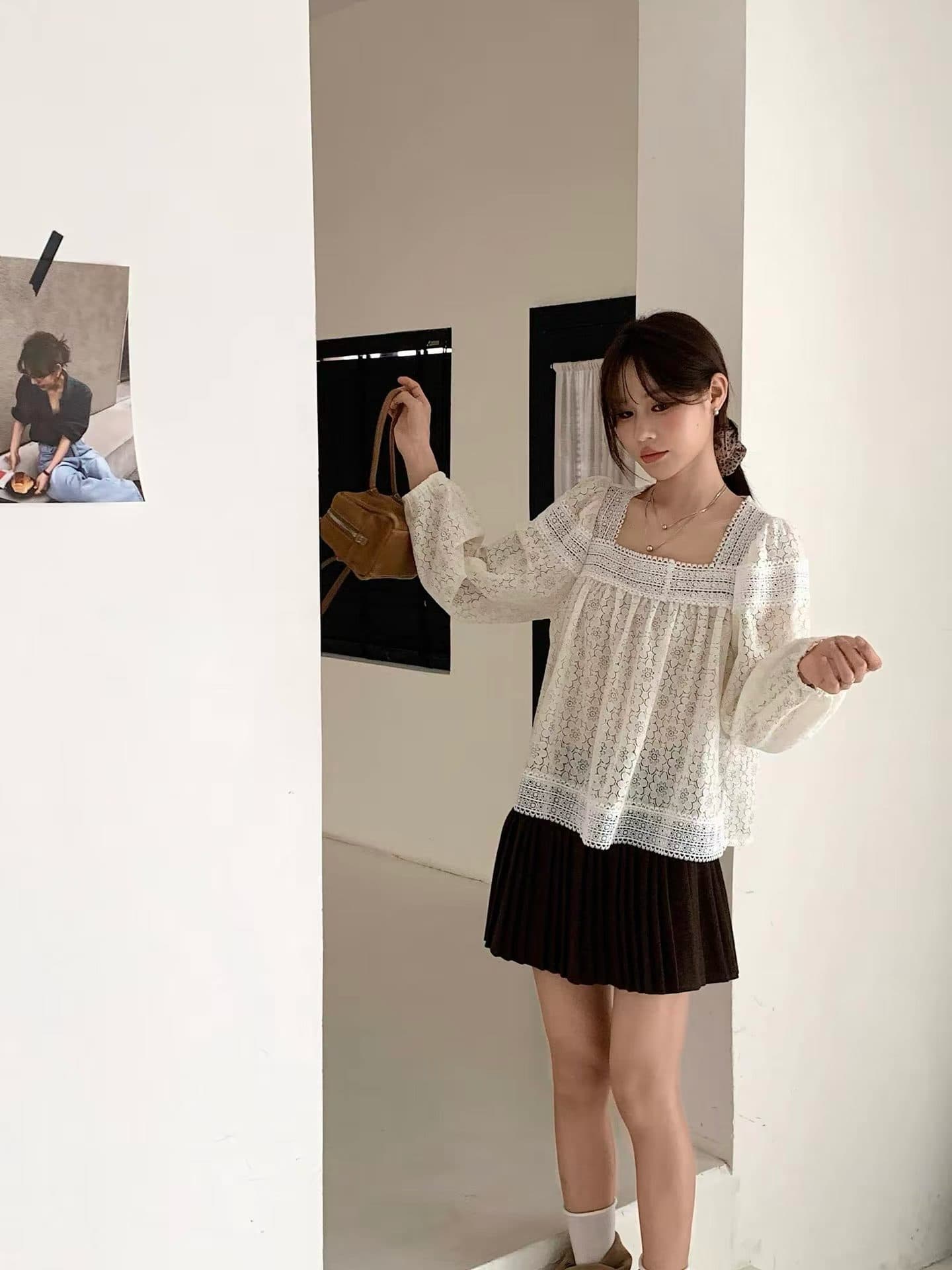 가을 패션 무거운 작업 홀로우 아웃 꽃 자수 패치워크 레이스 광장 칼라 연령 감소 귀여운 인형 셔츠 긴팔 셔츠 여성 상세 이미지 1