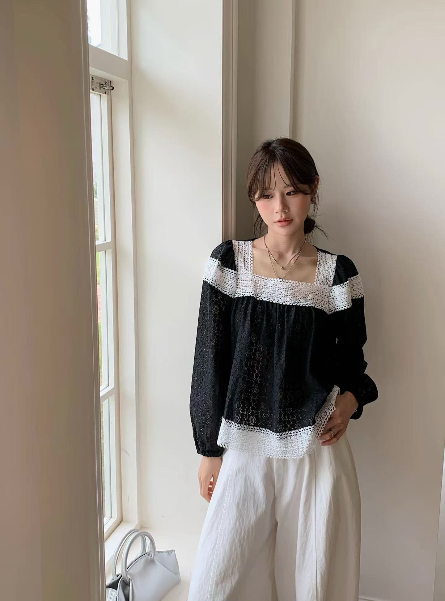 가을 패션 무거운 작업 홀로우 아웃 꽃 자수 패치워크 레이스 광장 칼라 연령 감소 귀여운 인형 셔츠 긴팔 셔츠 여성 상세 이미지 13
