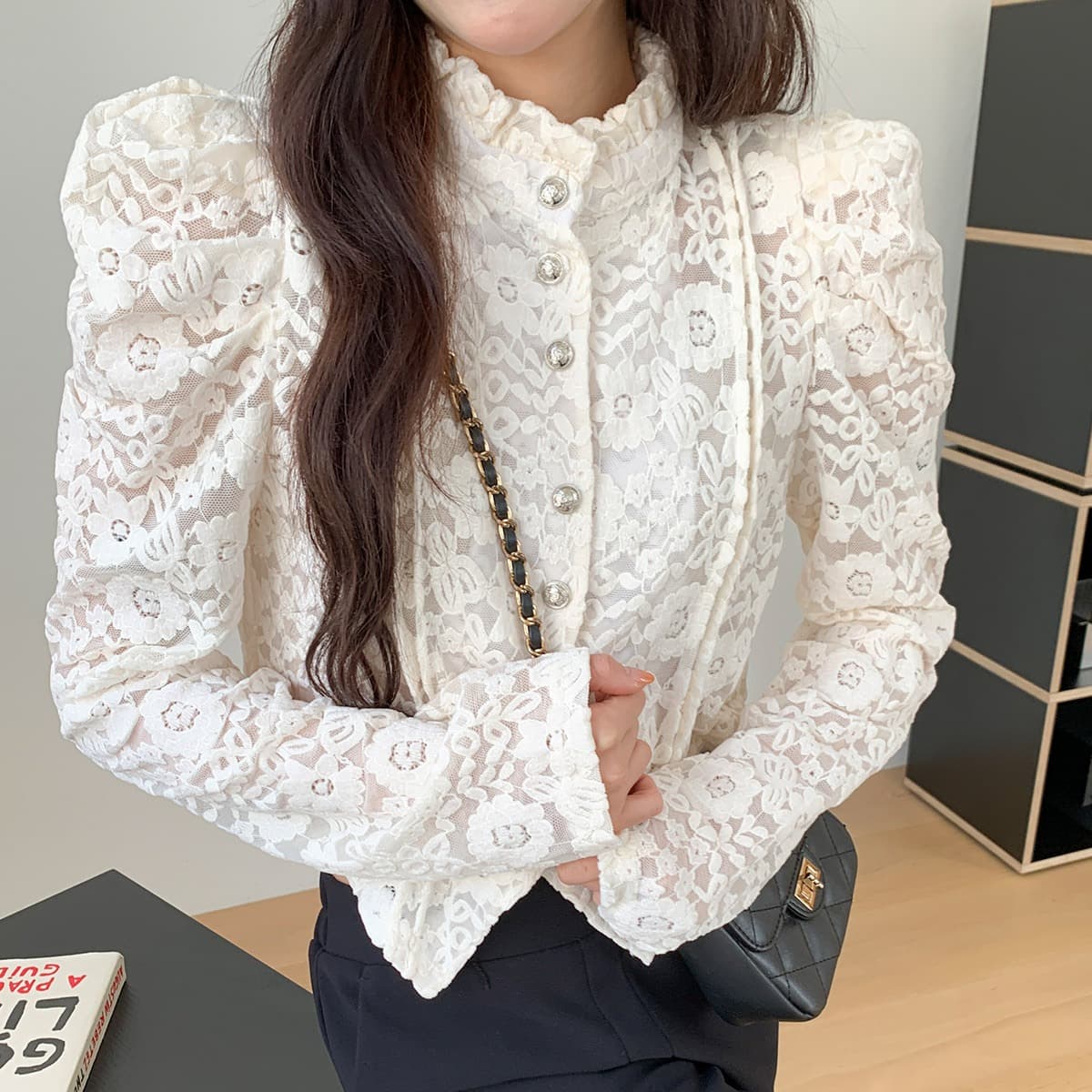 궁정 바람 레이스 자수 거품 소매 여성 셔츠 가을 2026 새로운 기본 셔츠 프랑스식 반하이넥 작은 맨위 이미지 3