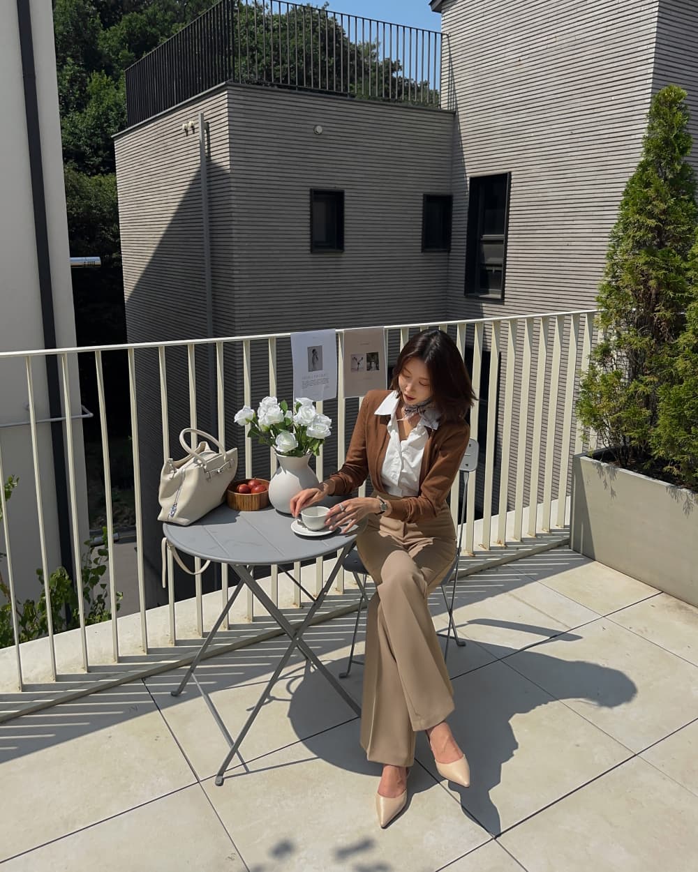 한 부서 폴로 칼라 배색 패치워크 긴팔 니트 오픈 가디건 여성 2026 이른 가을 패션 품격 페이크 레이어드 맨위 상세 이미지 5