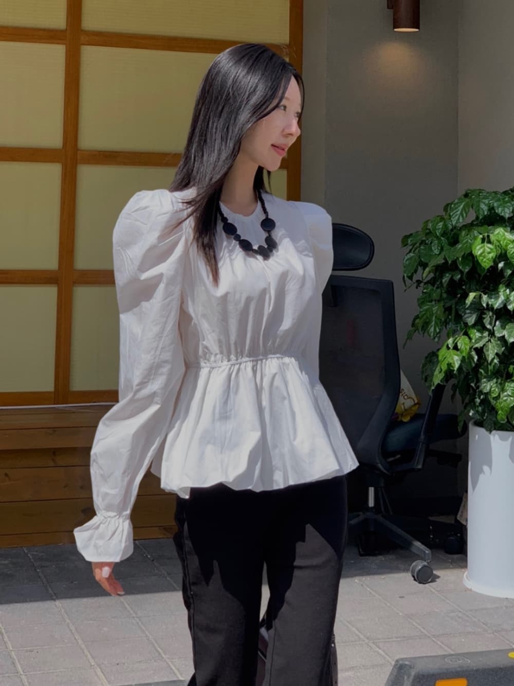 가을 새로운 프랑스식 품격 거품 소매 허리 수축 셔츠 맨위 여성 슬림해 보이는 다용도 패션 긴팔 맨위 여성 상세 이미지 2