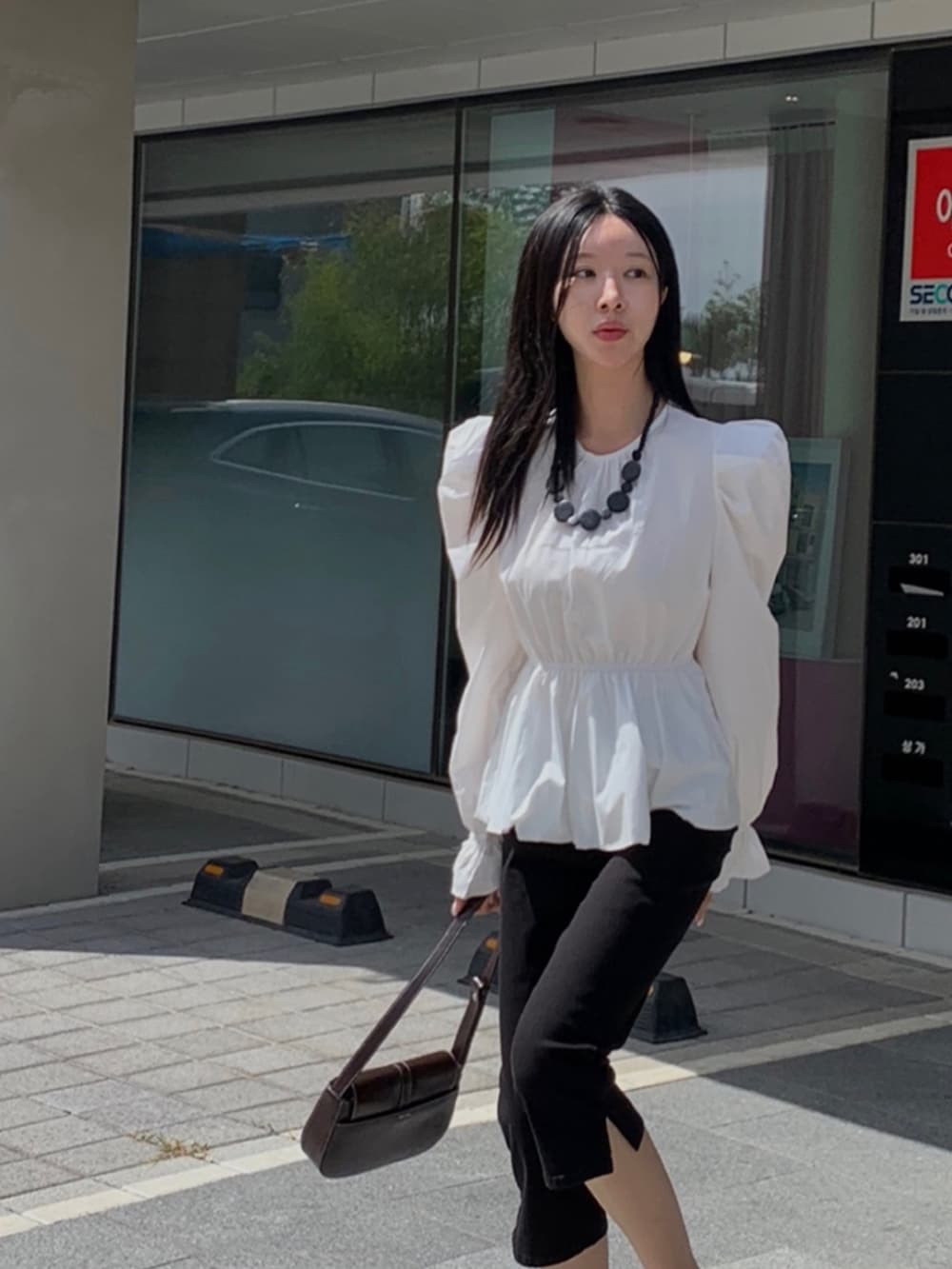 가을 새로운 프랑스식 품격 거품 소매 허리 수축 셔츠 맨위 여성 슬림해 보이는 다용도 패션 긴팔 맨위 여성 상세 이미지 4