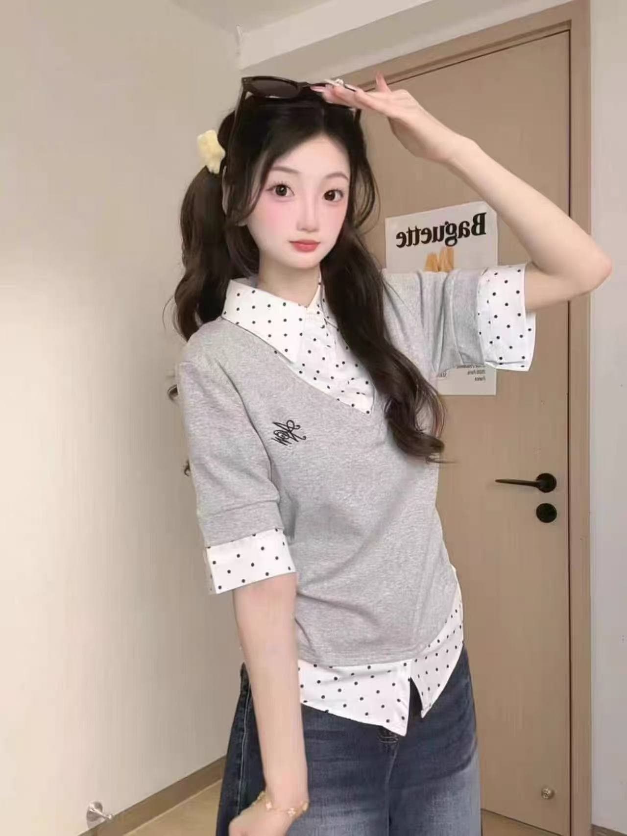 한 부서 도트 무늬 셔츠 페이크 레이어드 반팔 티셔츠 여성 여름 새로운 작은 대중 디자인 센스 몸매 가꾸기 학원 스타일 맨위 이미지 3
