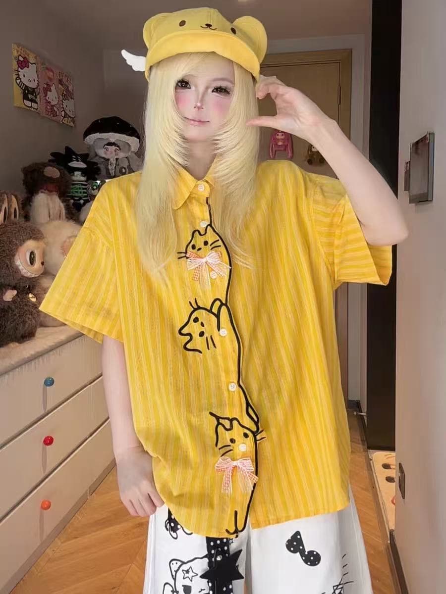 자수 새끼 고양이 캐주얼 바람 스트라이프 반팔 여성 셔츠 여름 디자인 센스 작은 대중 루즈핏 커플 POLO 칼라 맨위 상세 이미지 2