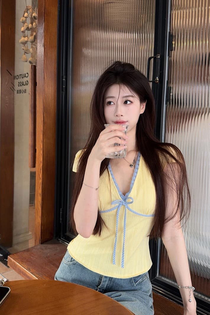 한 부서 순수한 욕망 배색 V넥 반팔 티셔츠 여성 여름 허리 수축 슬림해 보이는 레이스 레이스 품격 맨위 2026 새로운 이미지 6