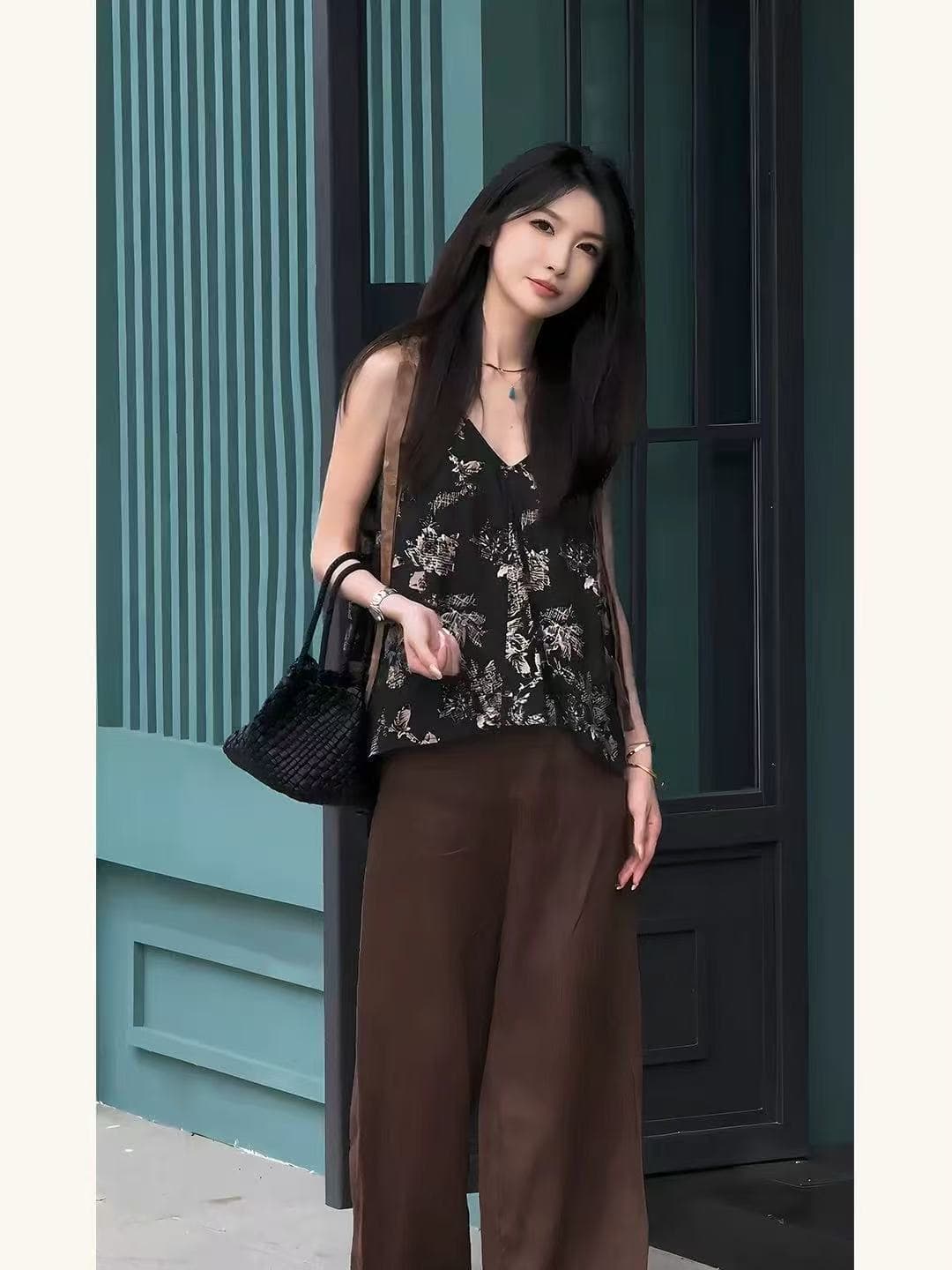 레트로 작은 대중 디자인 센스 Chic V넥 민소매 조끼 여성 여름 패션 루즈핏 슬림해 보이는 다용도 슬림해 보이는 맨위 상세 이미지 4