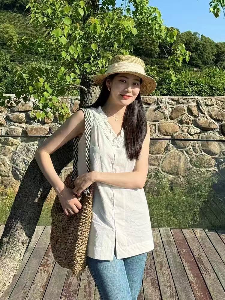 프랑스식 사소한 V넥 레이스 화이트 민소매 여성 셔츠 여름 디자인 센스 품격 루즈핏 외출용 조끼 맨위 상세 이미지 2