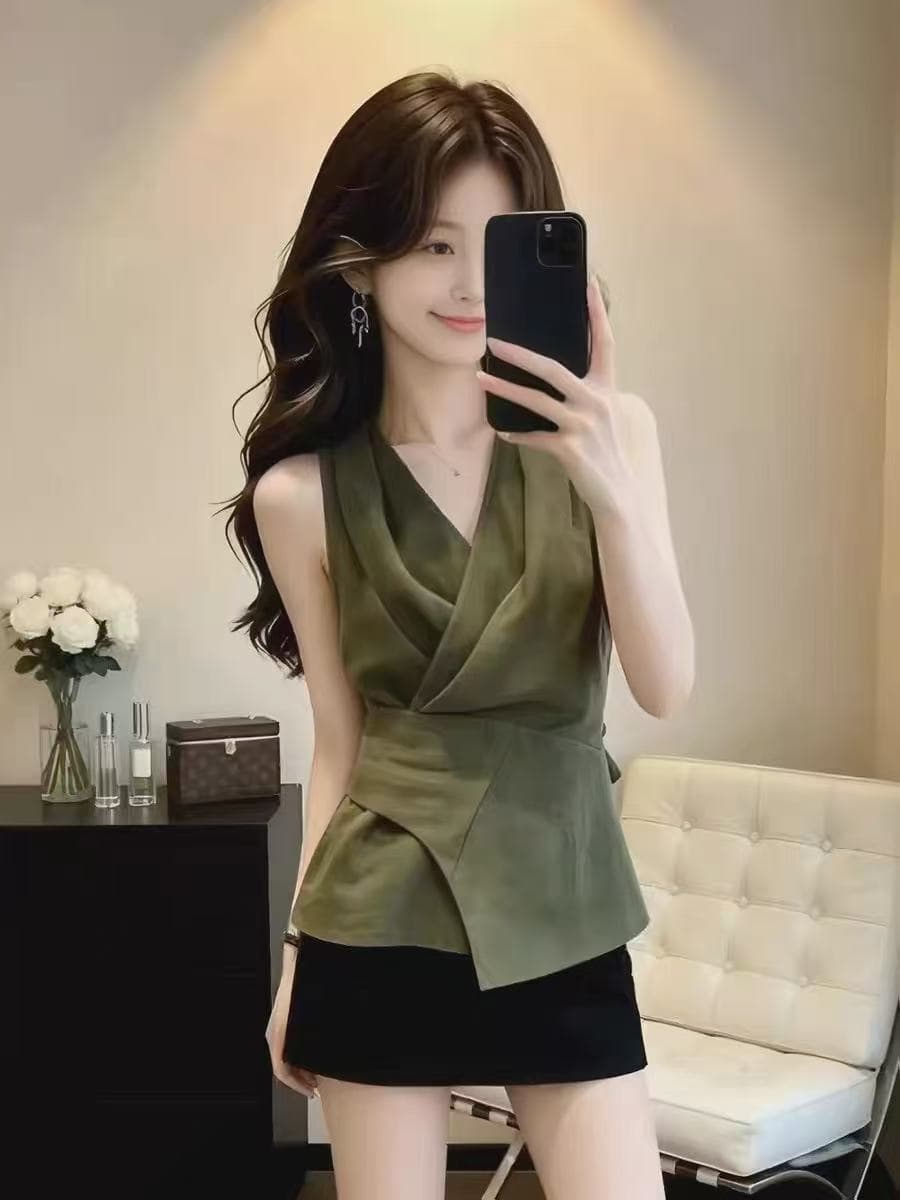 녹색 V넥 민소매 행침 목 캐미솔 여름 외출용 2026 새로운 고유 한 아름다운 초여름 허리 수축 맨위 상세 이미지 1