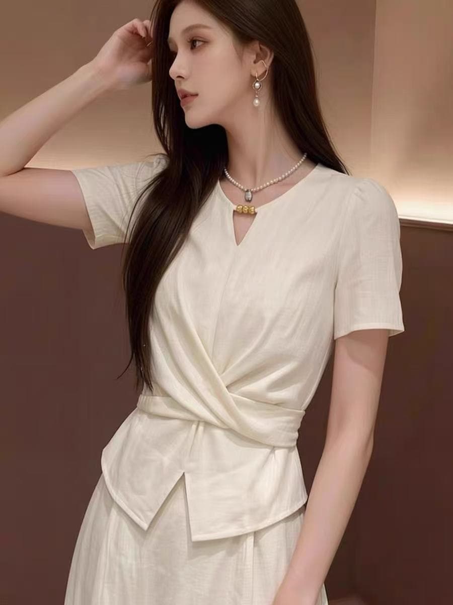 2026 여름 새로운 프랑스식 부드러운 바람 캐주얼 느긋한 반팔 주름 맨위 여성 슬림해 보이는 품격 다용도 이미지 4