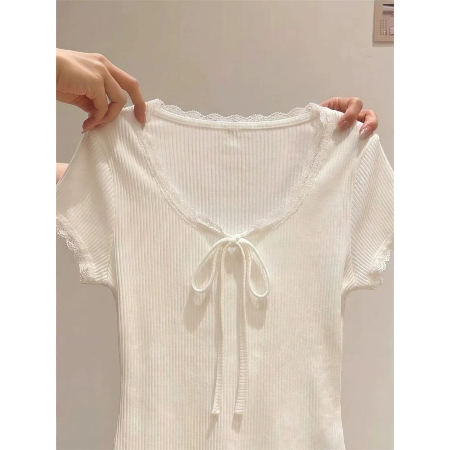 경관 그림 와 사고 방식 모달 260 그램 2 2 화이트 프릴 나비 넥타이 반팔 티셔츠 여성 이미지 4