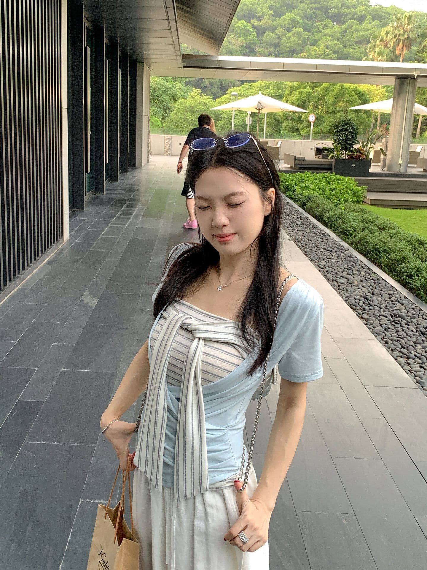 원본 것 스택 착용 두 조각 여성 세트 한 부서 십자가 V넥 티셔츠 스트라이프 레이스업 튜브탑 조끼 세트 상세 이미지 10
