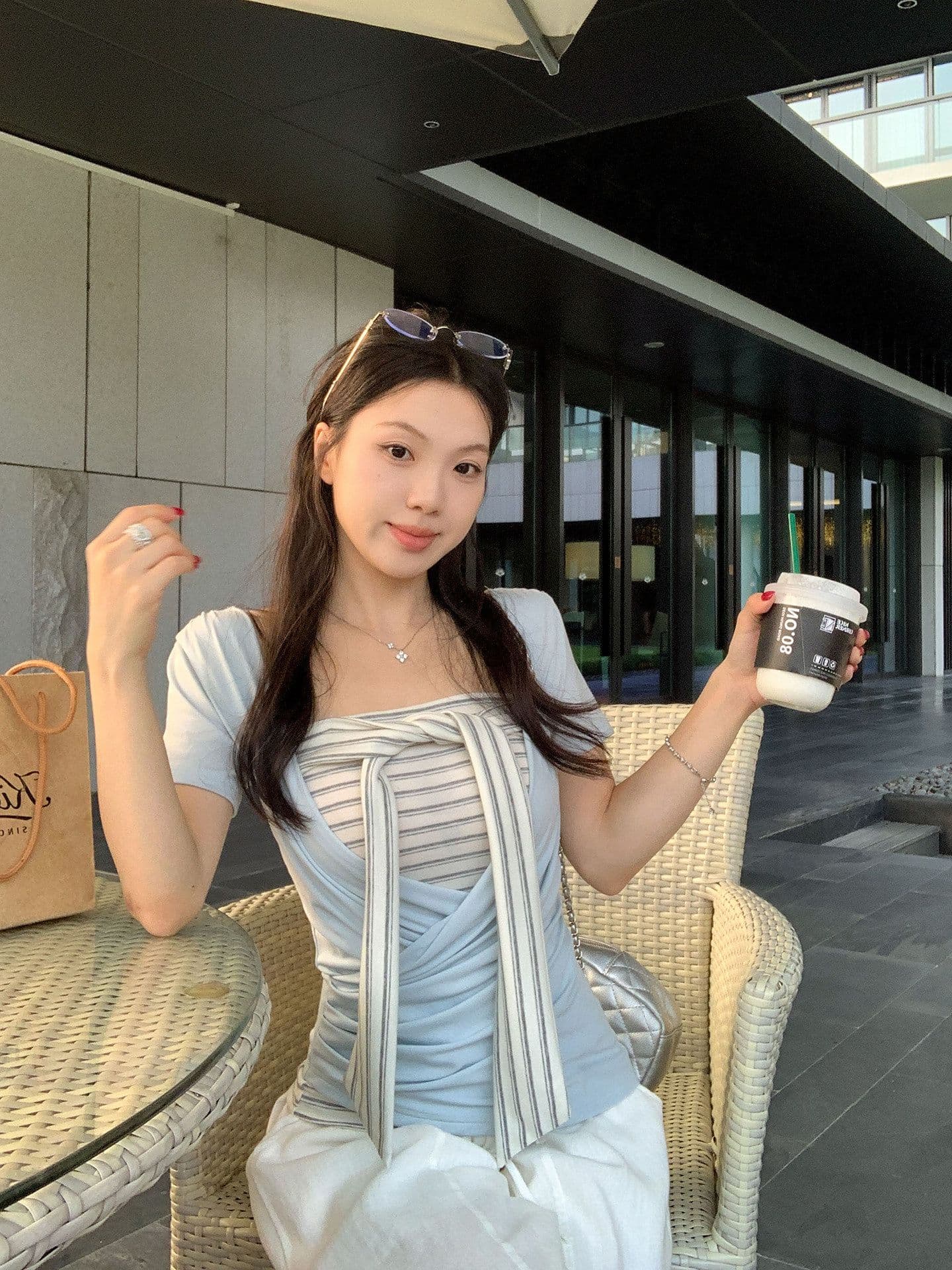 원본 것 스택 착용 두 조각 여성 세트 한 부서 십자가 V넥 티셔츠 스트라이프 레이스업 튜브탑 조끼 세트 상세 이미지 13
