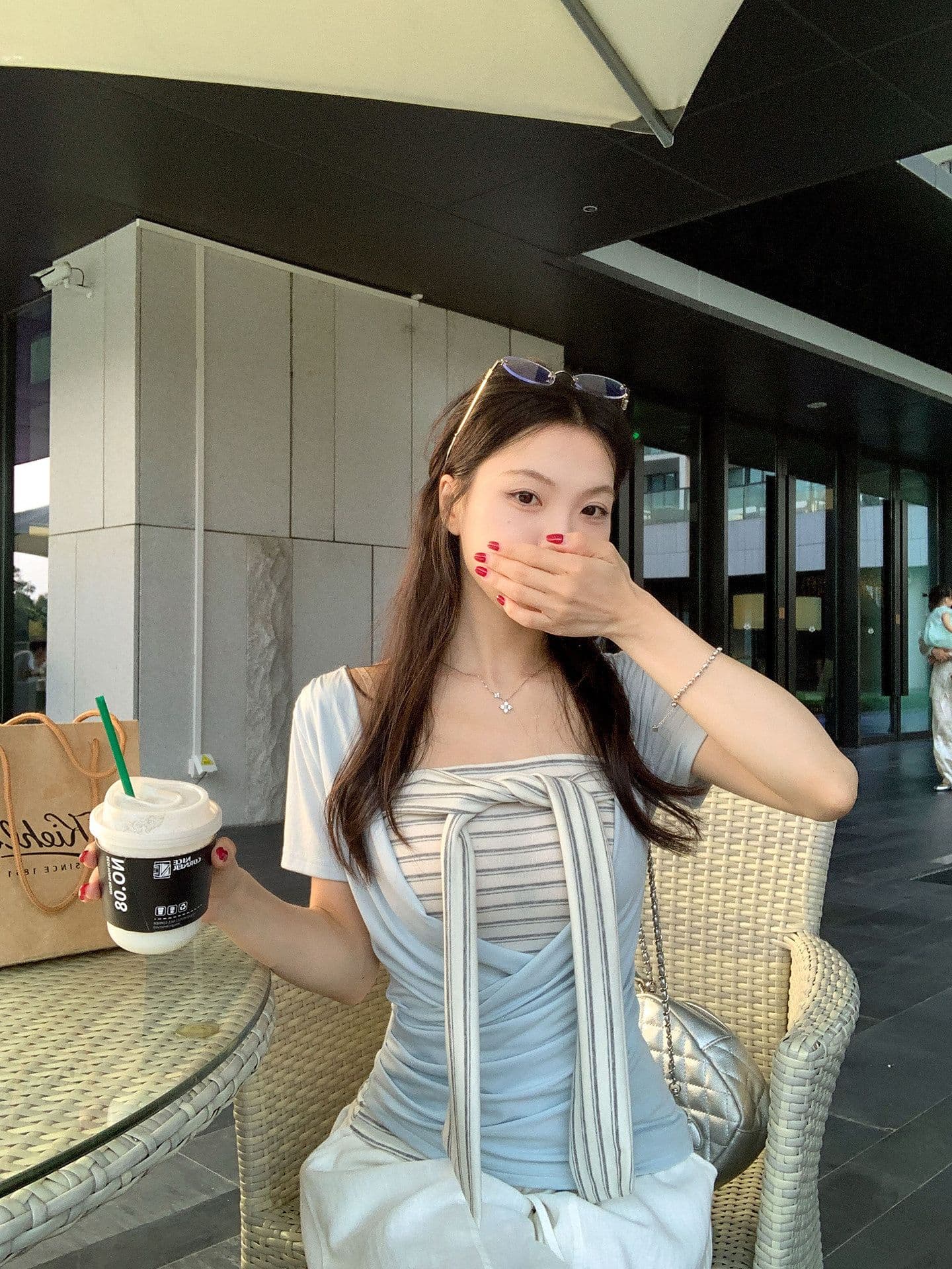 원본 것 스택 착용 두 조각 여성 세트 한 부서 십자가 V넥 티셔츠 스트라이프 레이스업 튜브탑 조끼 세트 상세 이미지 17
