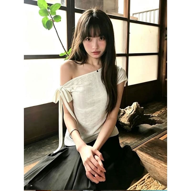 원본 대나무 마디 면 디자인 센스 불규칙 스트랩 오프숄더 루즈핏 비스듬한 칼라 반팔 쇼트 스타일 화이트 맨위 이미지 3