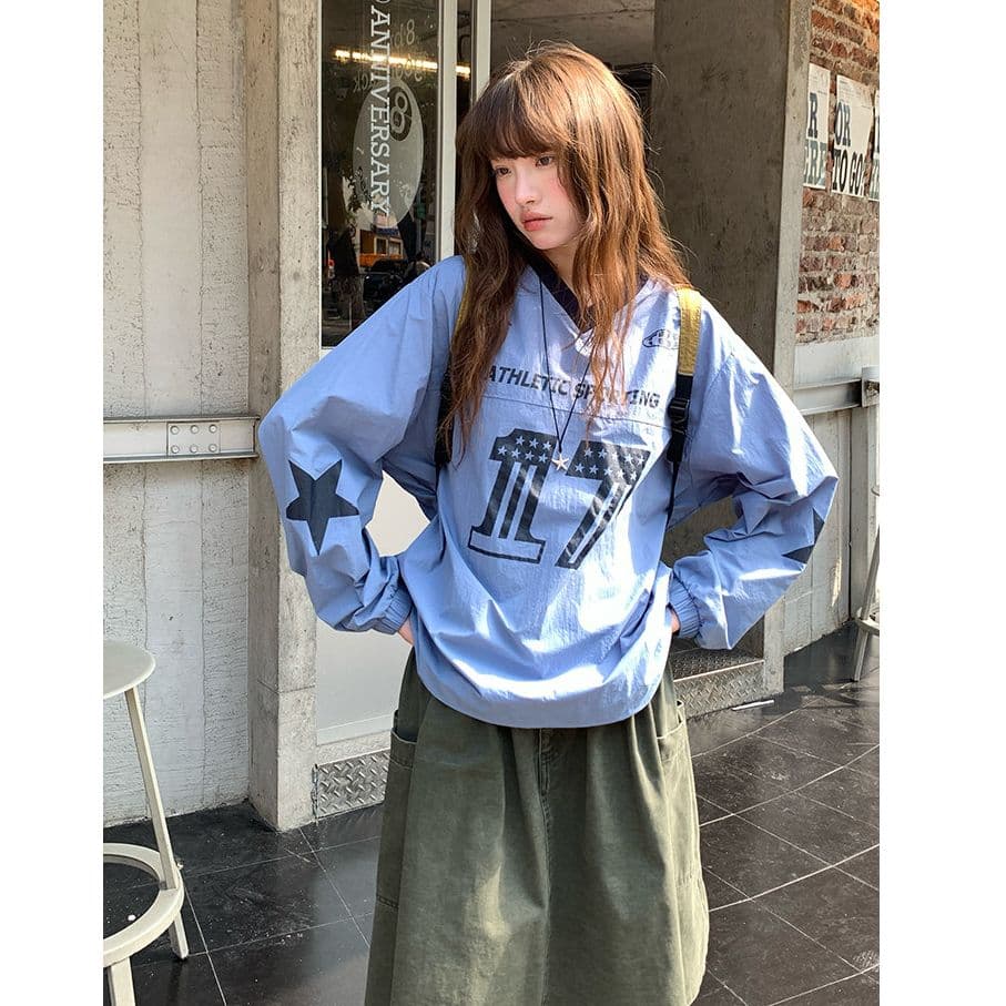 나일론 원단 얇은 스타일 아메리칸 레트로 V넥 알파벳 프린트 루즈핏 맨위 느긋한 센스 풀오버 자외선 차단 의류 여성 여름 이미지 2
