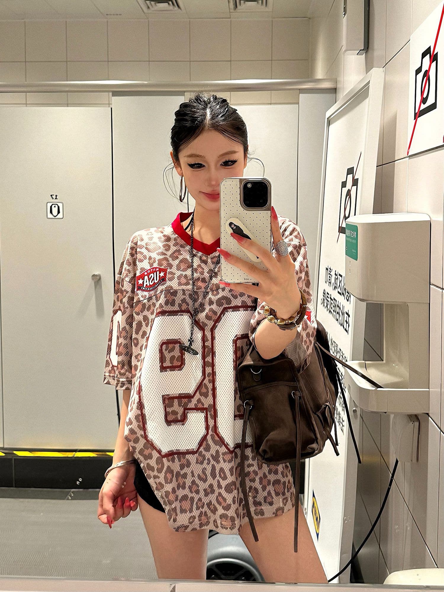 원본 솜씨 원본 원단 운동 구멍 천 아메리칸 레트로 레오파드 무늬 프린트 저지 V넥 반팔 티셔츠 남녀 여름 상세 이미지 9