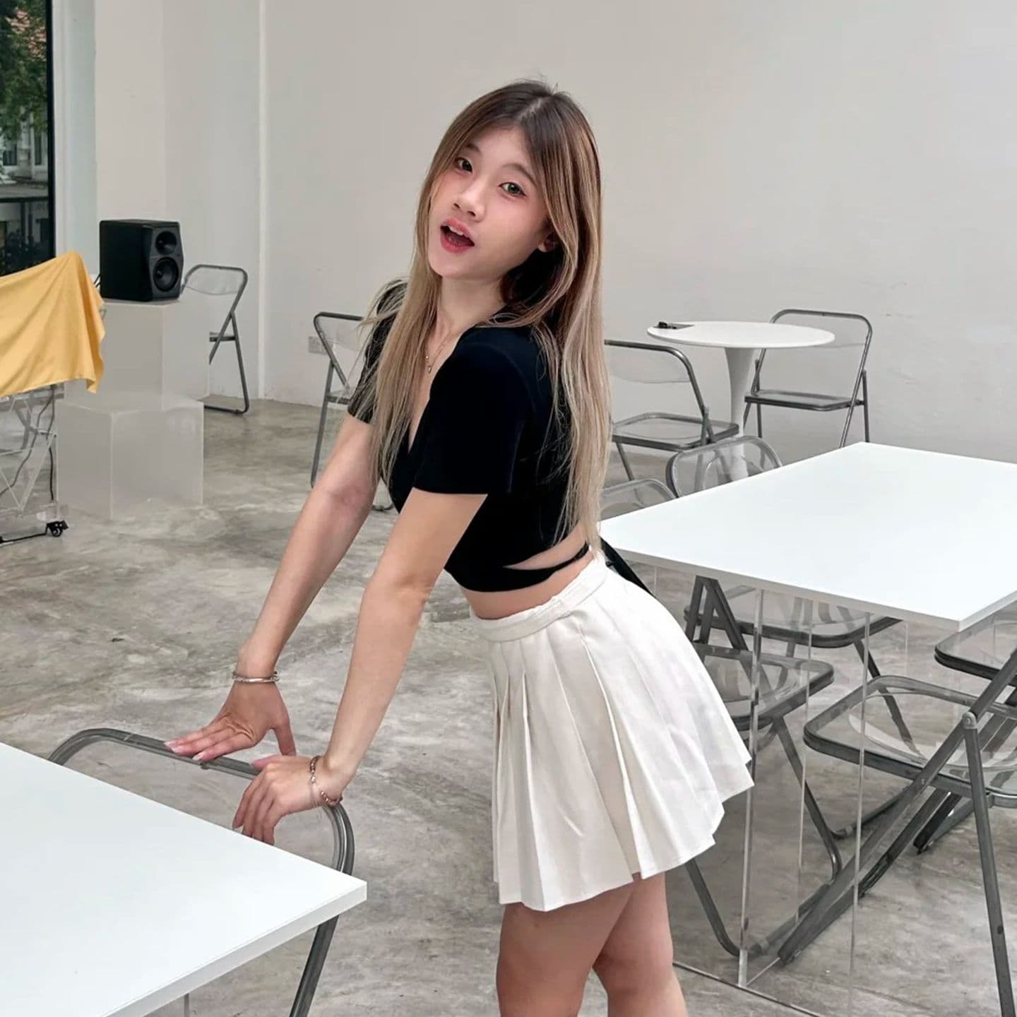 경관 그림 원본 품질 몸매 가꾸기 V넥 타이트 스트랩 반팔 티셔츠 여성 바람 맨위 이미지 3
