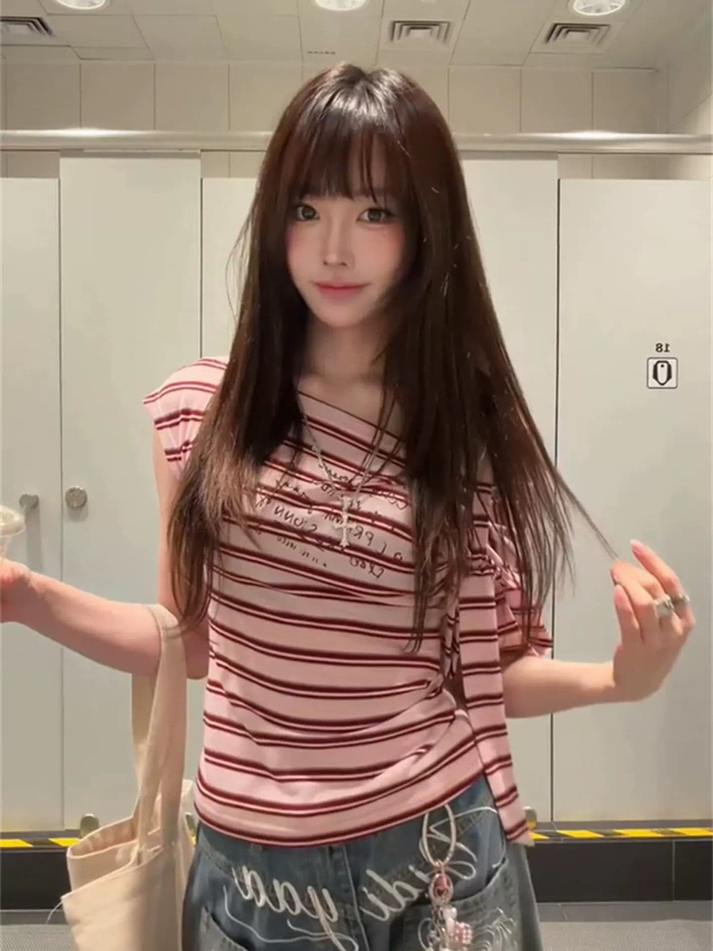 오래된 돈 바람 원본 베르 미첼 리 탈착식 스트랩 티셔츠 여성 여름 몸매 가꾸기 슬림해 보이는 다용도 고유 한 맨위 상세 이미지 8
