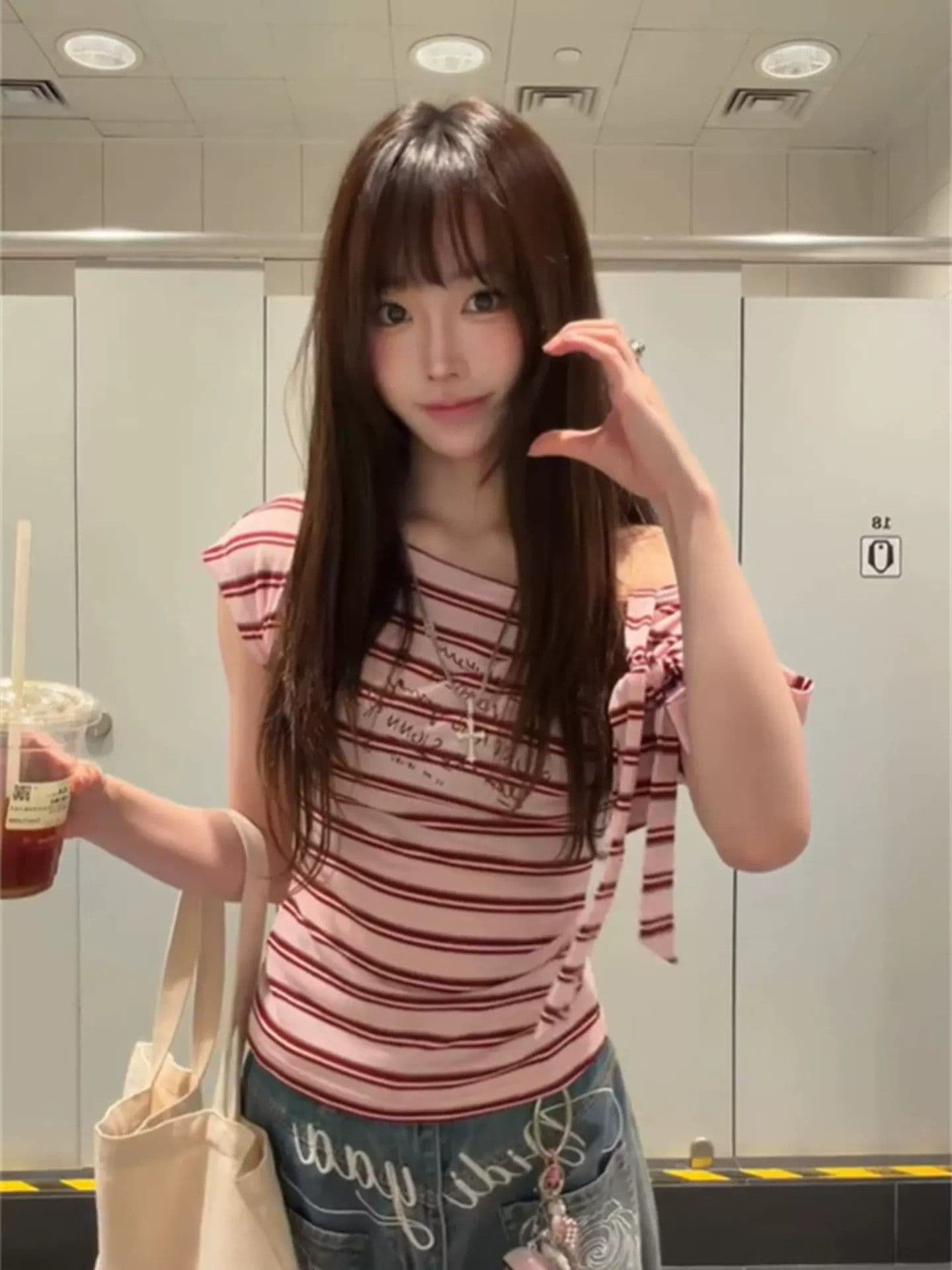 오래된 돈 바람 원본 베르 미첼 리 탈착식 스트랩 티셔츠 여성 여름 몸매 가꾸기 슬림해 보이는 다용도 고유 한 맨위 상세 이미지 9