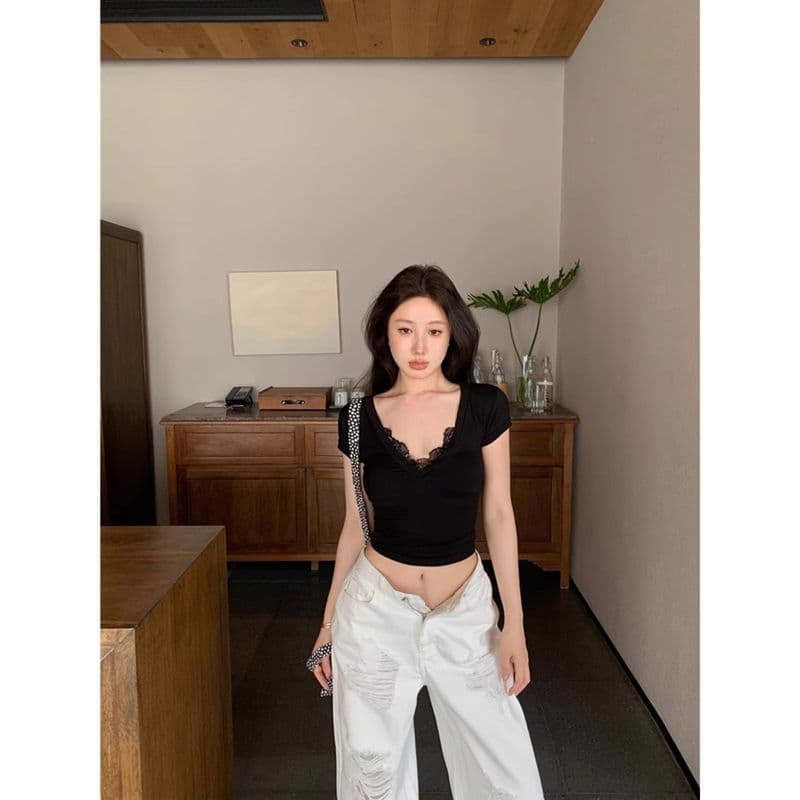 경관 그림 원본 품질 레이스 조각 V넥 반팔 긍정적 인 어깨 섹시함 순수한 욕망 몸매 가꾸기 티셔츠 이미지 2