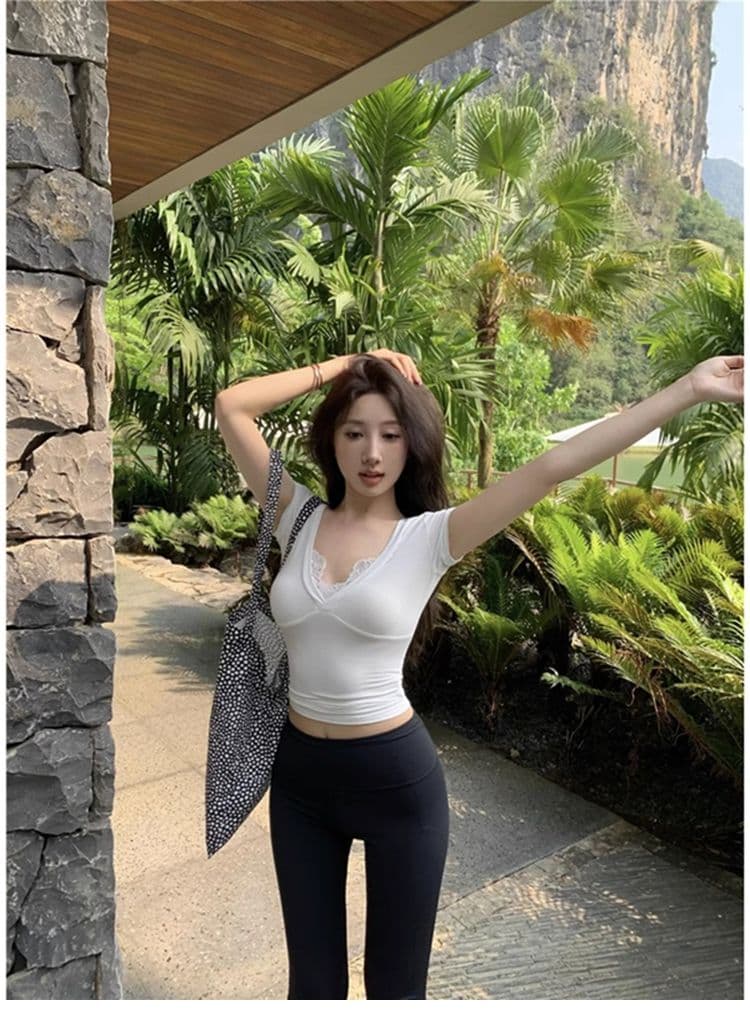 경관 그림 원본 품질 레이스 조각 V넥 반팔 긍정적 인 어깨 섹시함 순수한 욕망 몸매 가꾸기 티셔츠 상세 이미지 6