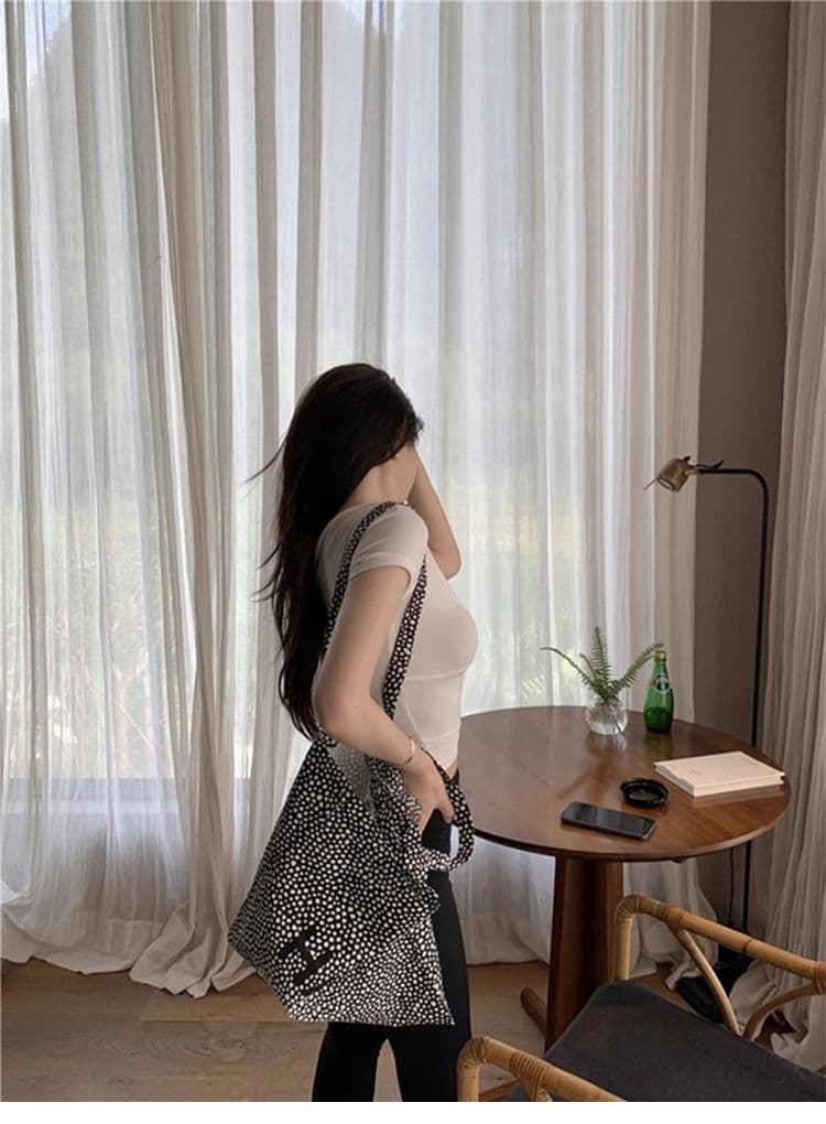 경관 그림 원본 품질 레이스 조각 V넥 반팔 긍정적 인 어깨 섹시함 순수한 욕망 몸매 가꾸기 티셔츠 상세 이미지 13