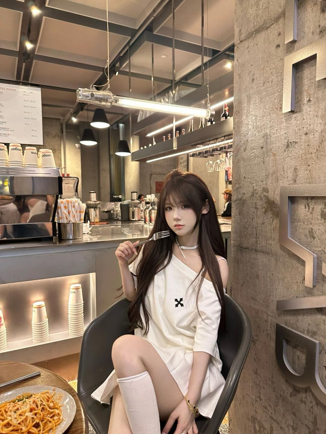 40 오스트리아 세대 서울 92 면 8 암모니아 Lun 220 그램 비스듬한 어깨 오프숄더 티셔츠 새로운 프린트 맨위 상세 이미지 2
