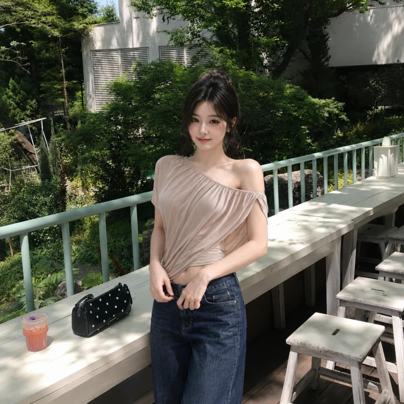 주간 실크 초박형 리브 비스듬한 어깨 단색 맨위 고급 센스 섹시함 오프숄더 핫걸 바람 여름 슬림해 보이는 반팔 상세 이미지 4