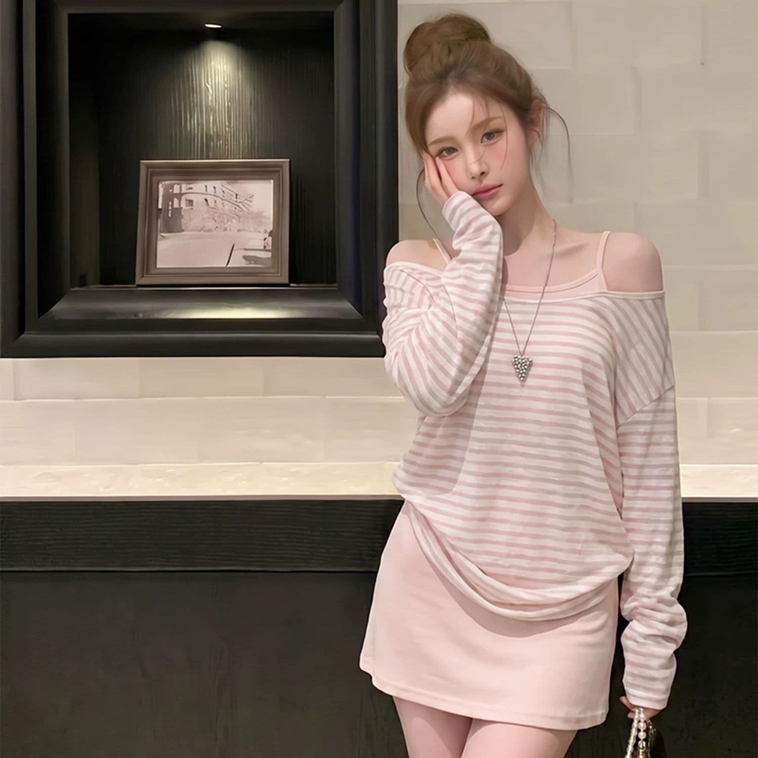 라이 경기 서울 주간 실크 눈꽃 여름 새로운 다용도 루즈핏 느긋한 비스듬한 어깨 긴팔 티셔츠 맨위