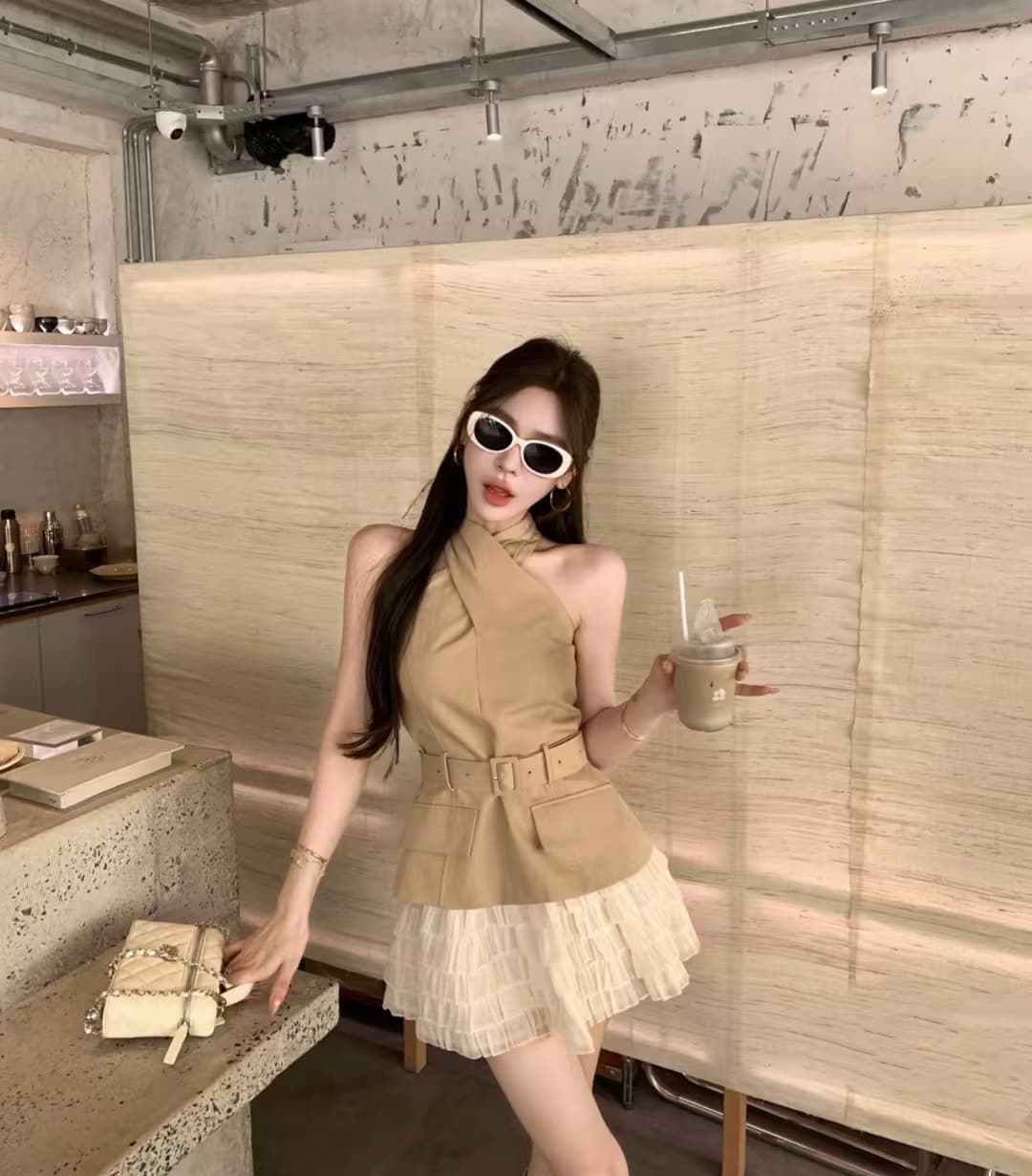 감기 원 웨이 카키 색 십자가 벨트 조끼 베이지 색 쉬폰 무거운 작업 층 반 스커트 세트 상세 이미지 1