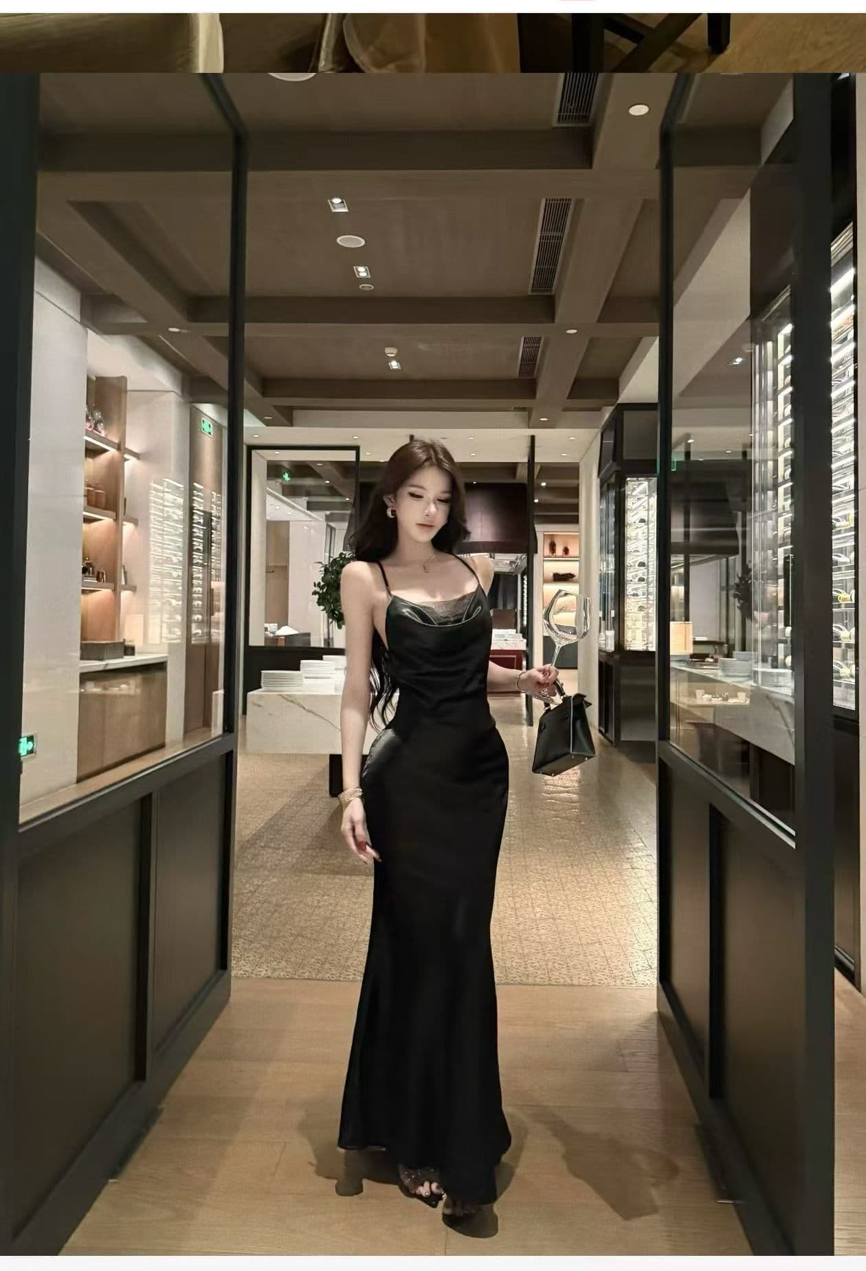 프랑스식 슬립 여성 드레스 2026 여름 새로운 흔들다 칼라 타이트 스커트 백리스 길다 치마 이미지 3